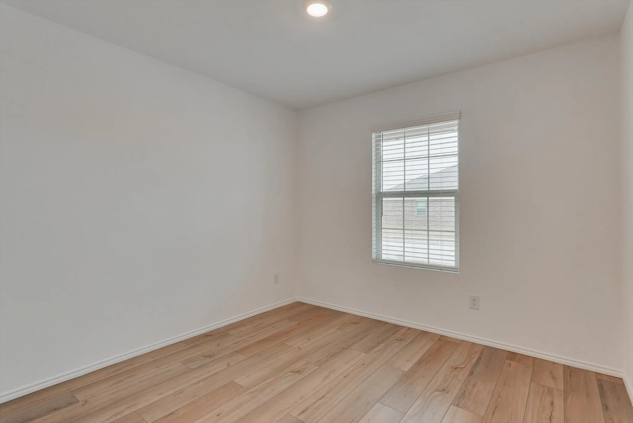 Single Family Residence For Rent in Collin County , 409 Laurenbrooke Drive, Anna, Texas 75409, 3 Bedroom, 2 Bathroom, 2 Garage spaces, 1,302 Sqft, built in 2021, mls#21397227, Real Estate Agent in Anna, Homes For Rent in Collin county, Homes For Rent in Anna, Realtor in Anna Texas, Real Estate Brokerage Independent Realty Texas, Luminita Cordes Realtor