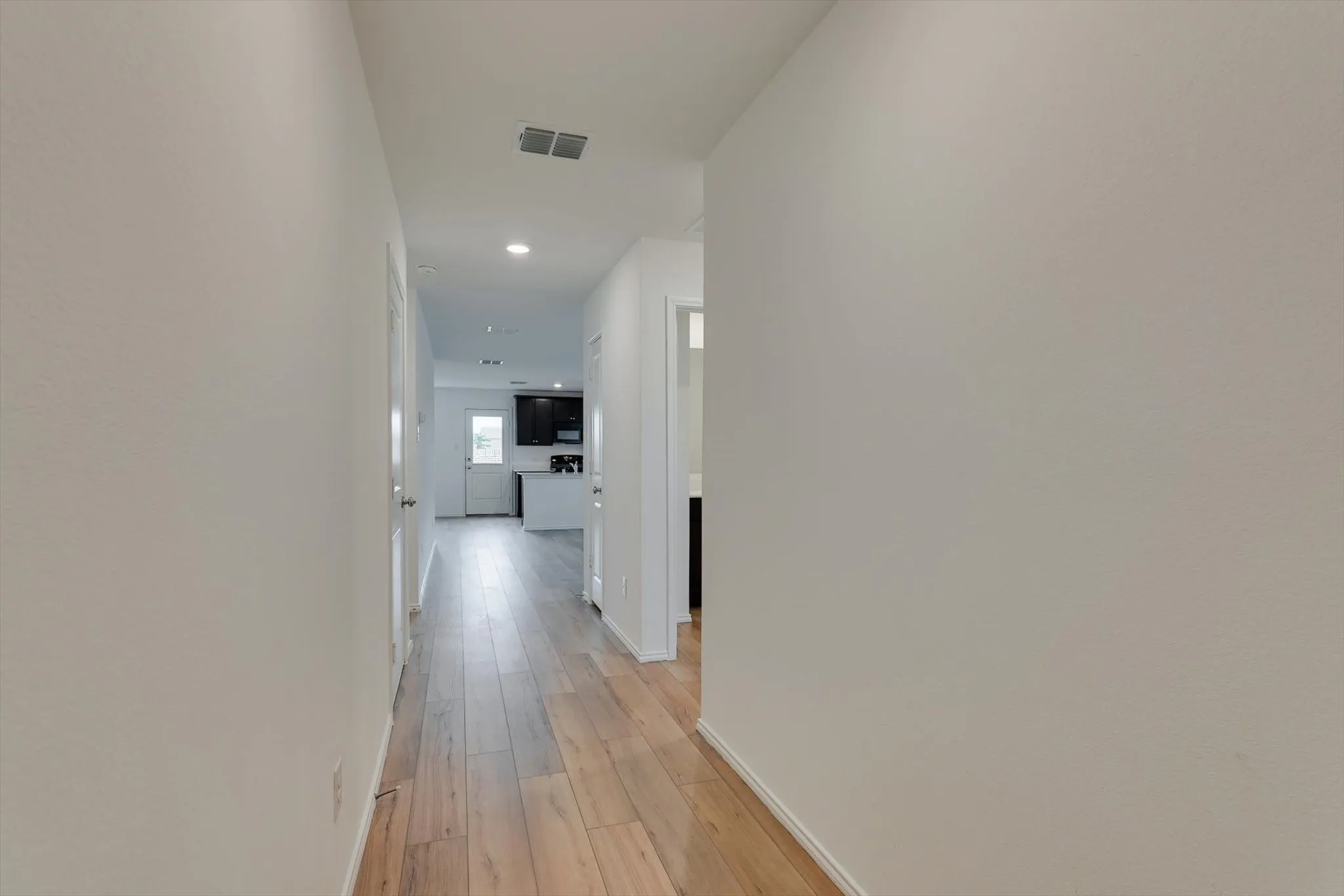 Single Family Residence For Rent in Collin County , 409 Laurenbrooke Drive, Anna, Texas 75409, 3 Bedroom, 2 Bathroom, 2 Garage spaces, 1,302 Sqft, built in 2021, mls#21397227, Real Estate Agent in Anna, Homes For Rent in Collin county, Homes For Rent in Anna, Realtor in Anna Texas, Real Estate Brokerage Independent Realty Texas, Luminita Cordes Realtor