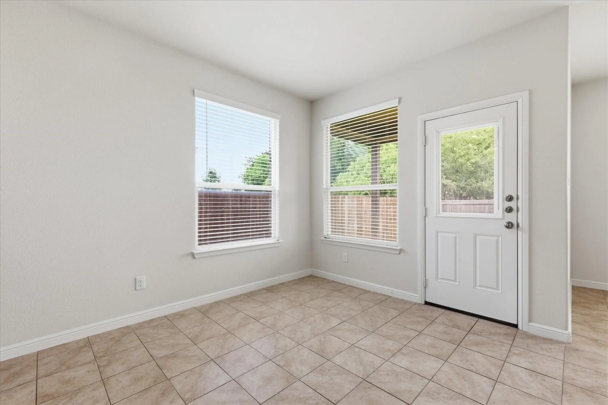 Single Family Residence For Sale in Denton County , 4312 Lost Creek Road, Denton, Texas 76210, 4 Bedroom, 2 Bathroom, 2 Garage spaces, 2,010 Sqft, built in 2019, mls#21395077, Real Estate Agent in Denton, Homes For Sale in Denton county, Homes For Sale in Denton, Realtor in Denton Texas, Real Estate Brokerage Independent Realty Texas, Luminita Cordes Realtor