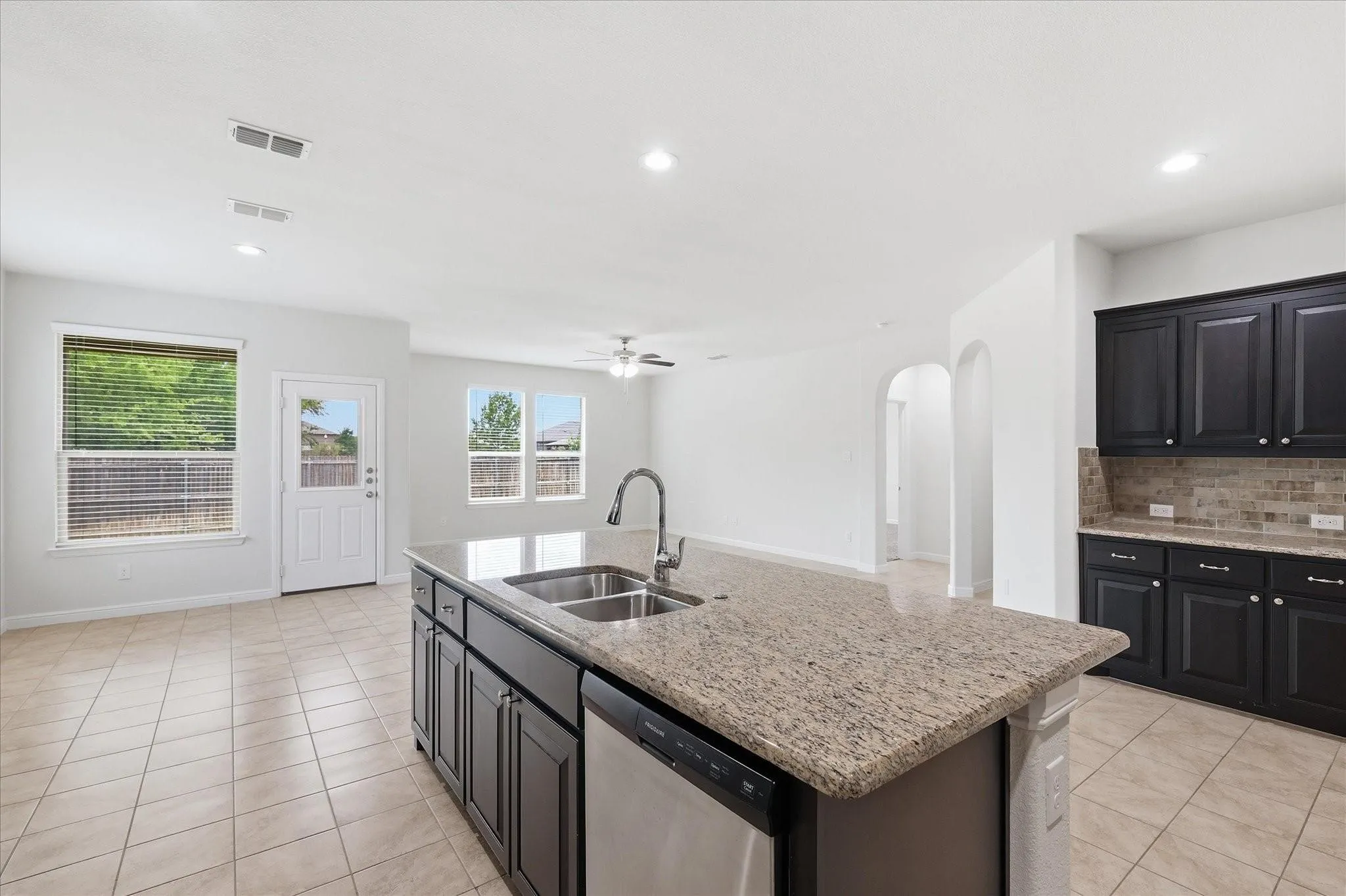 Single Family Residence For Sale in Denton County , 4312 Lost Creek Road, Denton, Texas 76210, 4 Bedroom, 2 Bathroom, 2 Garage spaces, 2,010 Sqft, built in 2019, mls#21395077, Real Estate Agent in Denton, Homes For Sale in Denton county, Homes For Sale in Denton, Realtor in Denton Texas, Real Estate Brokerage Independent Realty Texas, Luminita Cordes Realtor