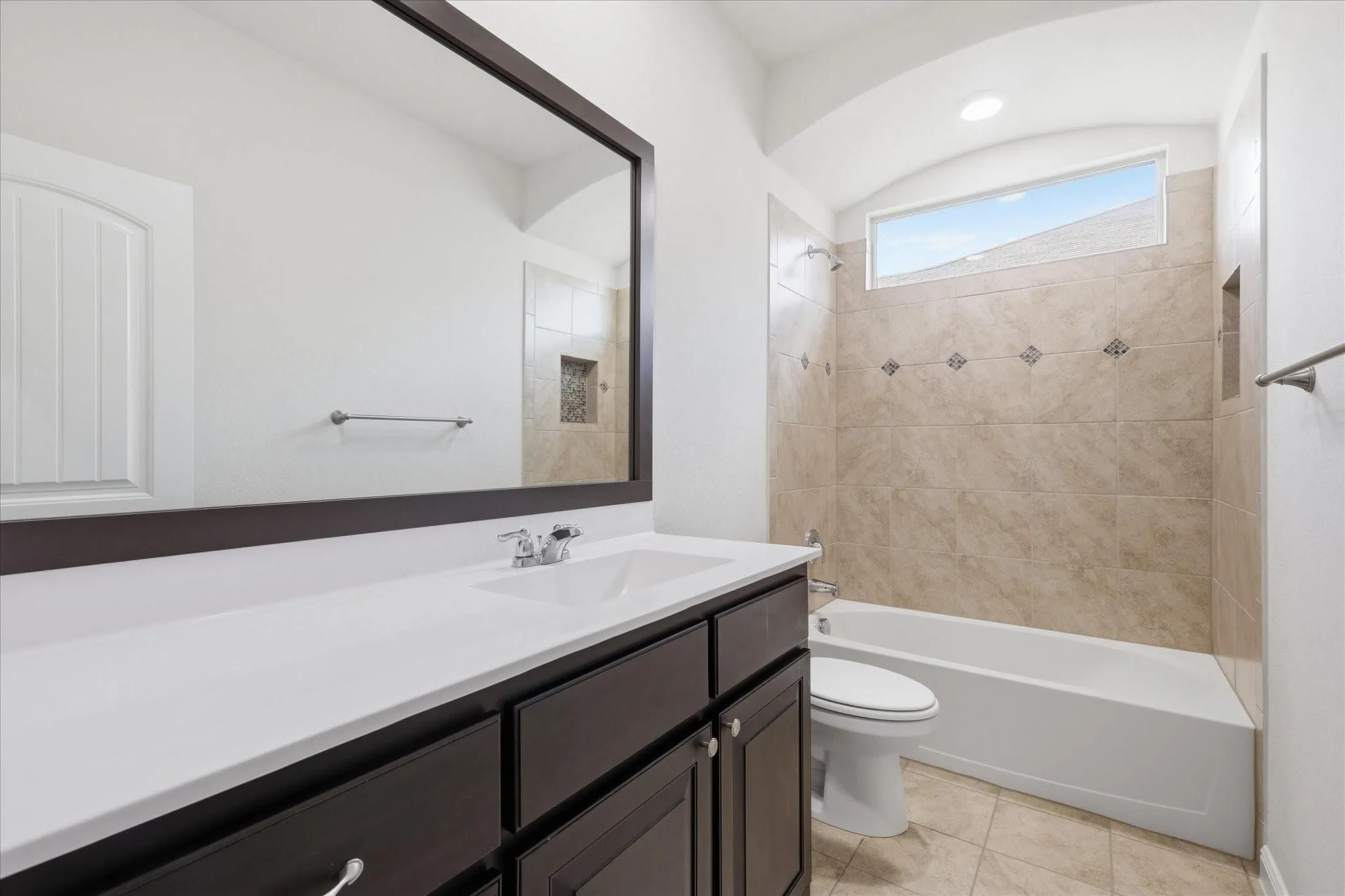Single Family Residence For Sale in Denton County , 4312 Lost Creek Road, Denton, Texas 76210, 4 Bedroom, 2 Bathroom, 2 Garage spaces, 2,010 Sqft, built in 2019, mls#21395077, Real Estate Agent in Denton, Homes For Sale in Denton county, Homes For Sale in Denton, Realtor in Denton Texas, Real Estate Brokerage Independent Realty Texas, Luminita Cordes Realtor