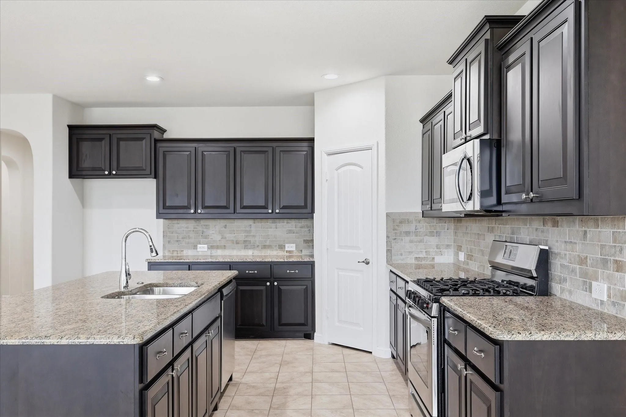 Single Family Residence For Sale in Denton County , 4312 Lost Creek Road, Denton, Texas 76210, 4 Bedroom, 2 Bathroom, 2 Garage spaces, 2,010 Sqft, built in 2019, mls#21395077, Real Estate Agent in Denton, Homes For Sale in Denton county, Homes For Sale in Denton, Realtor in Denton Texas, Real Estate Brokerage Independent Realty Texas, Luminita Cordes Realtor