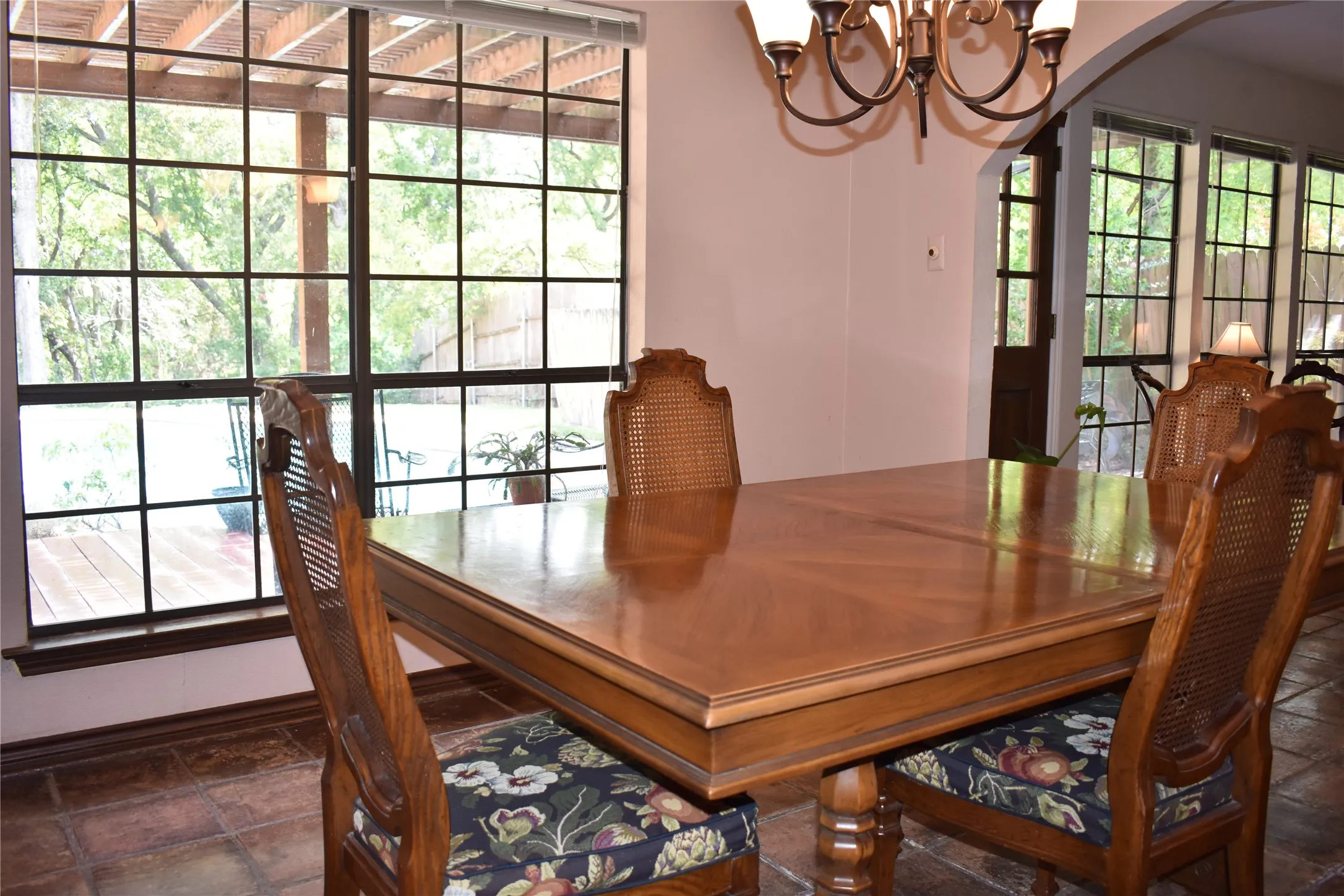 Single Family Residence For Sale in Collin County , 3003 Creekbend Drive, Plano, Texas 75075, 4 Bedroom, 3 Bathroom, 2 Garage spaces, 2,590 Sqft, built in 1973, mls#21397232, Real Estate Agent in Plano, Homes For Sale in Collin county, Homes For Sale in Plano, Realtor in Plano Texas, Real Estate Brokerage Independent Realty Texas, Luminita Cordes Realtor