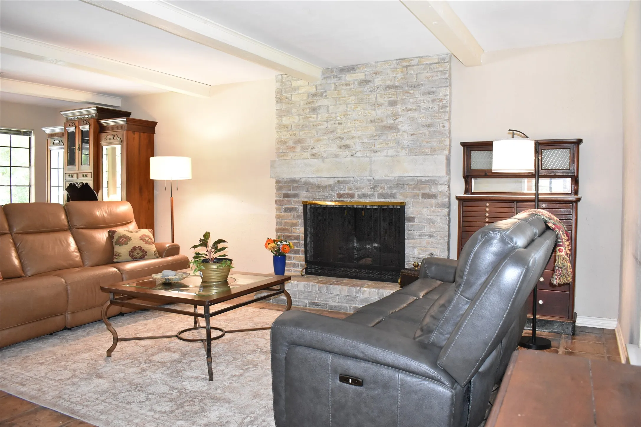 Single Family Residence For Sale in Collin County , 3003 Creekbend Drive, Plano, Texas 75075, 4 Bedroom, 3 Bathroom, 2 Garage spaces, 2,590 Sqft, built in 1973, mls#21397232, Real Estate Agent in Plano, Homes For Sale in Collin county, Homes For Sale in Plano, Realtor in Plano Texas, Real Estate Brokerage Independent Realty Texas, Luminita Cordes Realtor