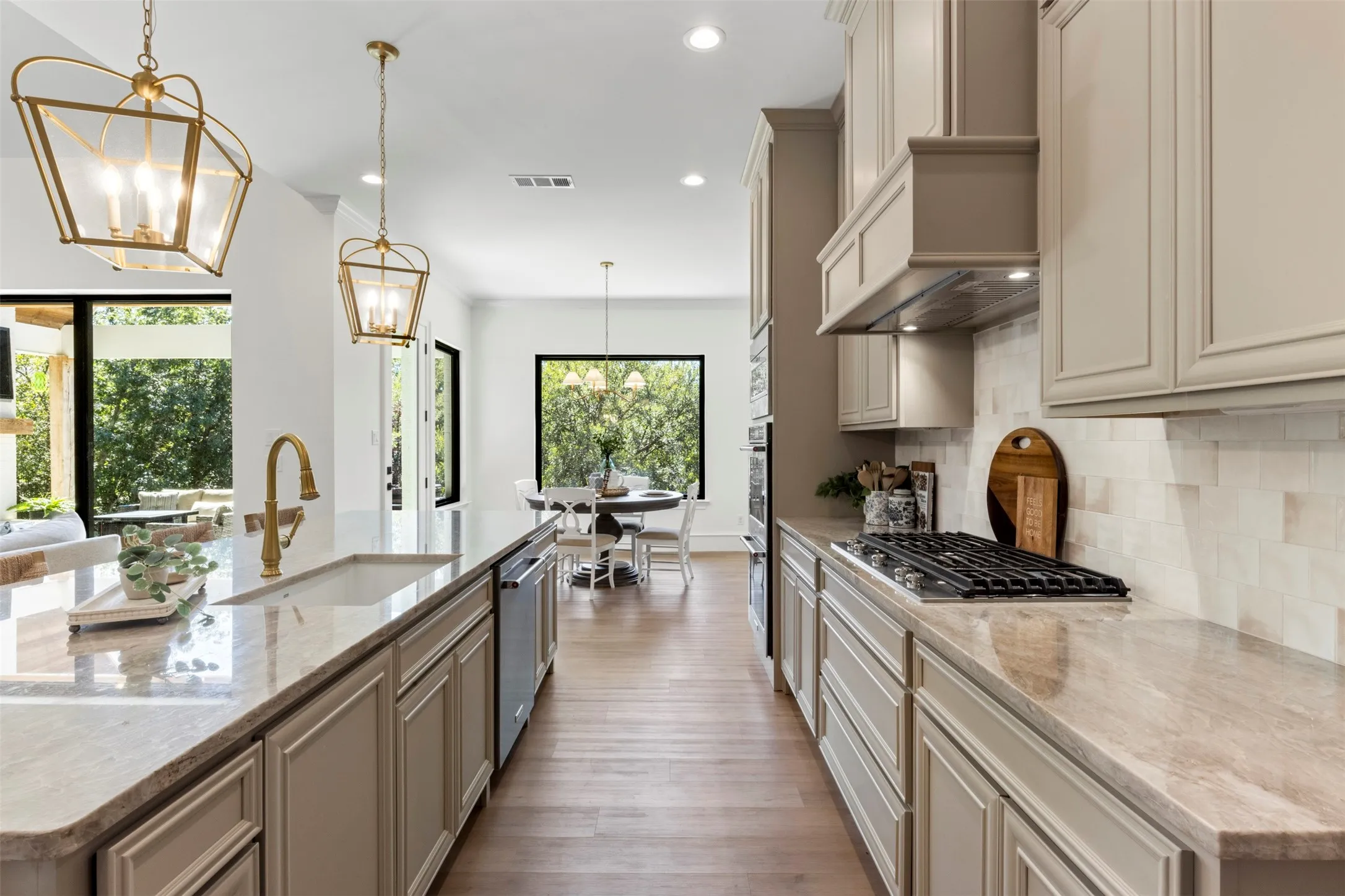 Single Family Residence For Sale in Parker County , 216 Creek Side Drive, Aledo, Texas 76008, 4 Bedroom, 5 Bathroom, 3 Garage spaces, 3,503 Sqft, built in 2024, mls#21396435, Real Estate Agent in Aledo, Homes For Sale in Parker county, Homes For Sale in Aledo, Realtor in Aledo Texas, Real Estate Brokerage Independent Realty Texas, Luminita Cordes Realtor