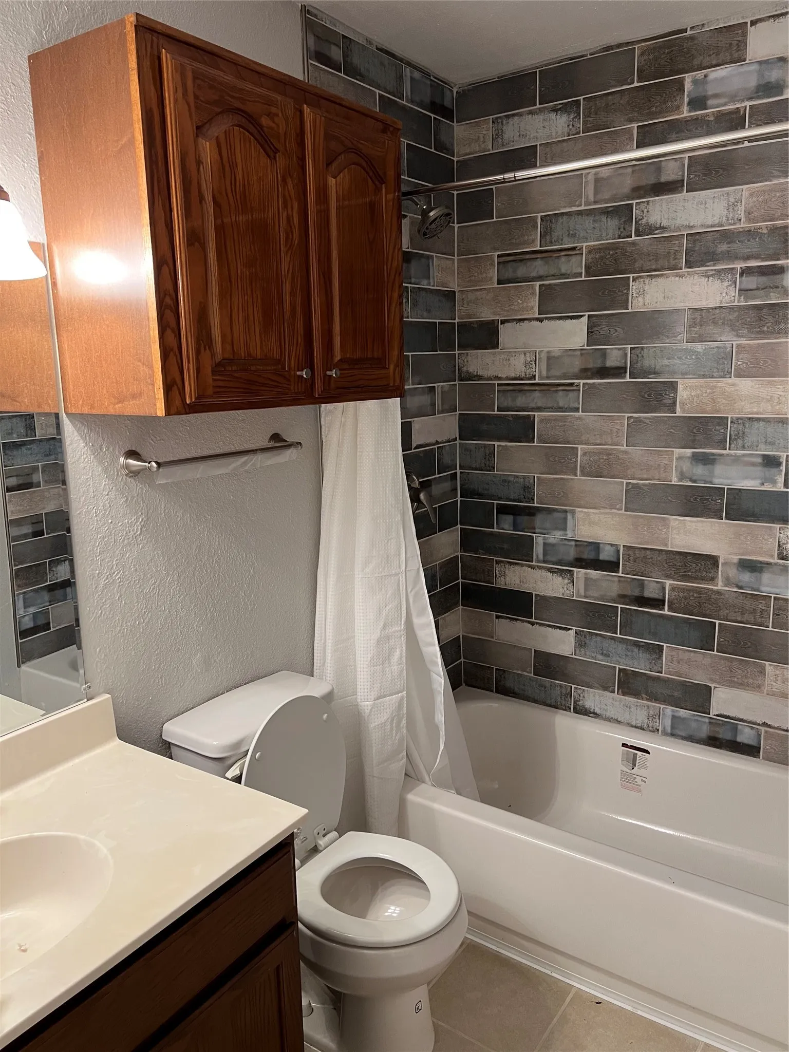 Single Family Residence For Rent in Tarrant County , 2457 Sweetwood Drive, Fort Worth, Texas 76131, 2 Bedroom, 1 Bathroom, Garage spaces, 828 Sqft, built in 1982, mls#21394403, Real Estate Agent in Fort Worth, Homes For Rent in Tarrant county, Homes For Rent in Fort Worth, Realtor in Fort Worth Texas, Real Estate Brokerage Independent Realty Texas, Luminita Cordes Realtor