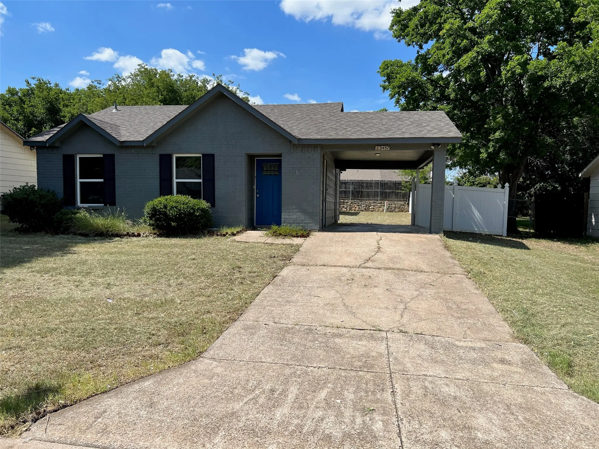 Single Family Residence For Rent