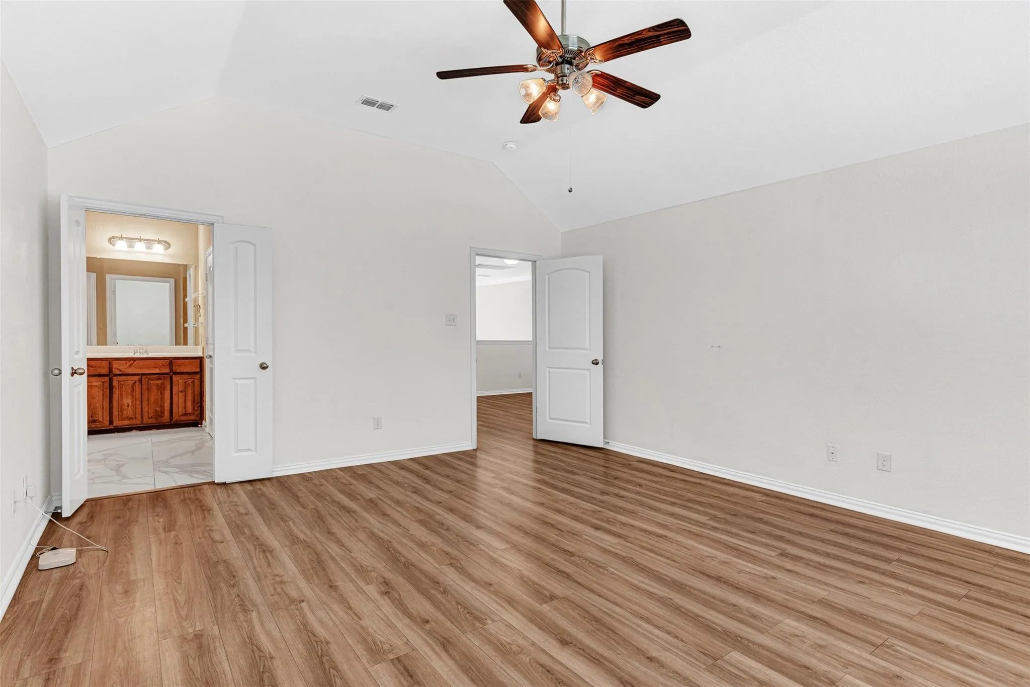 Townhouse For Rent in Dallas County , 3724 Sicily Street, Irving, Texas 75038, 3 Bedroom, 3 Bathroom, 2 Garage spaces, 1,929 Sqft, built in 2014, mls#21397243, Real Estate Agent in Irving, Homes For Rent in Dallas county, Homes For Rent in Irving, Realtor in Irving Texas, Real Estate Brokerage Independent Realty Texas, Luminita Cordes Realtor