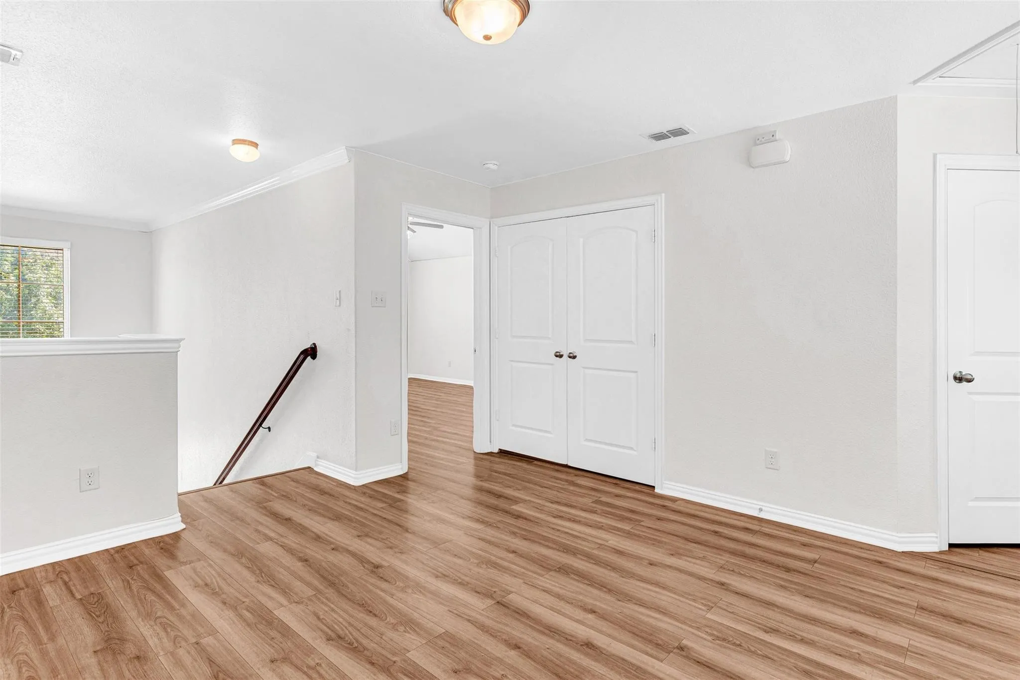 Townhouse For Rent in Dallas County , 3724 Sicily Street, Irving, Texas 75038, 3 Bedroom, 3 Bathroom, 2 Garage spaces, 1,929 Sqft, built in 2014, mls#21397243, Real Estate Agent in Irving, Homes For Rent in Dallas county, Homes For Rent in Irving, Realtor in Irving Texas, Real Estate Brokerage Independent Realty Texas, Luminita Cordes Realtor