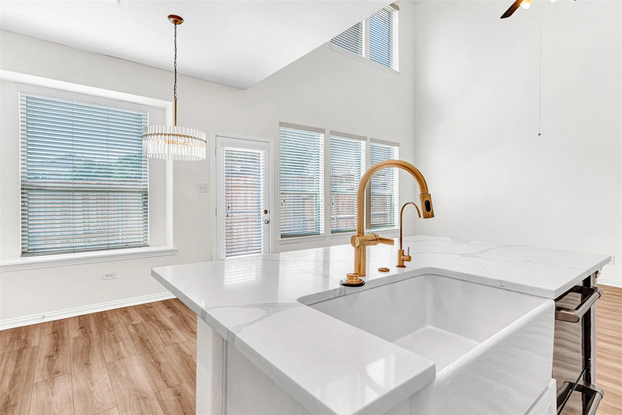 Townhouse For Rent in Dallas County , 3724 Sicily Street, Irving, Texas 75038, 3 Bedroom, 3 Bathroom, 2 Garage spaces, 1,929 Sqft, built in 2014, mls#21397243, Real Estate Agent in Irving, Homes For Rent in Dallas county, Homes For Rent in Irving, Realtor in Irving Texas, Real Estate Brokerage Independent Realty Texas, Luminita Cordes Realtor