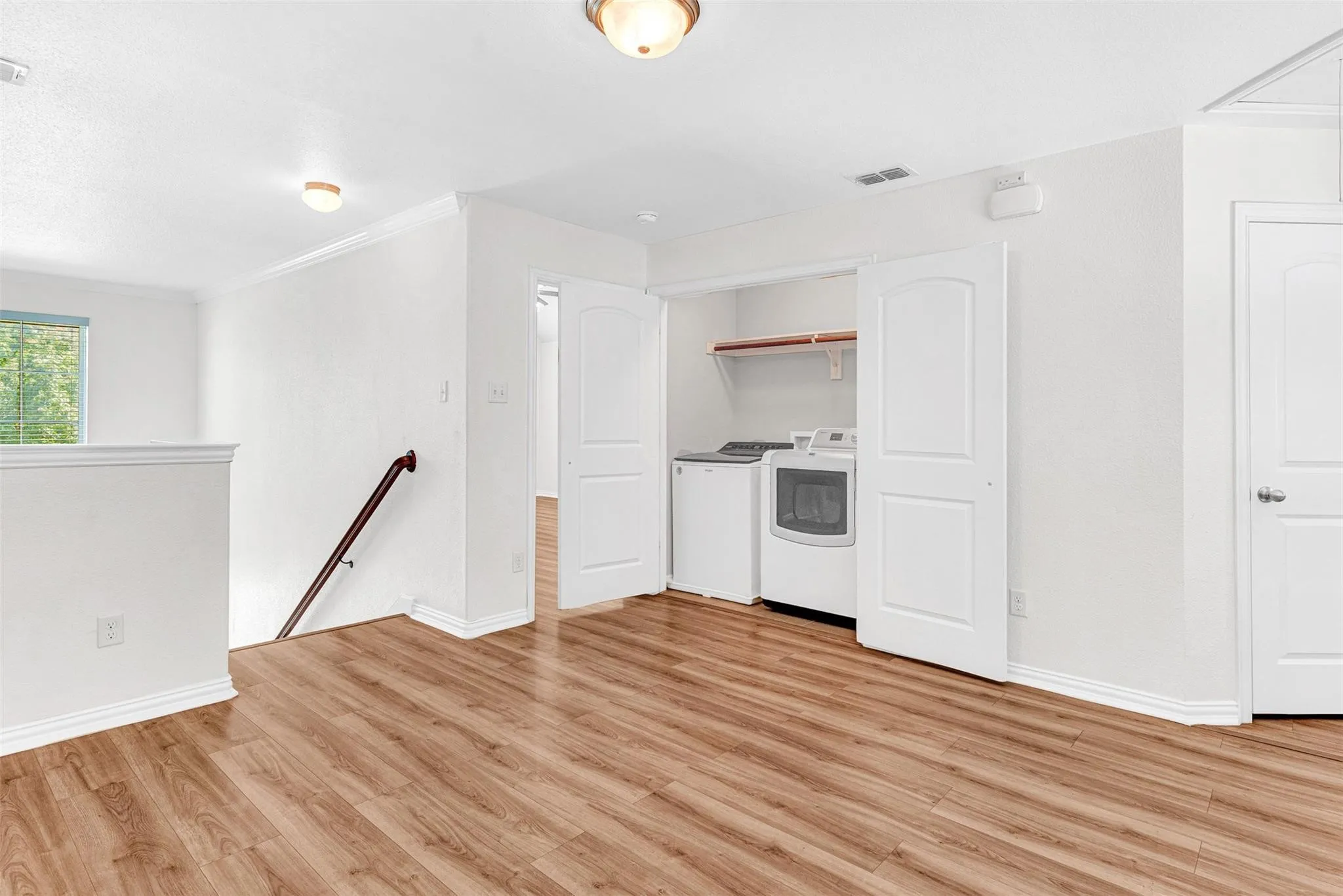 Townhouse For Rent in Dallas County , 3724 Sicily Street, Irving, Texas 75038, 3 Bedroom, 3 Bathroom, 2 Garage spaces, 1,929 Sqft, built in 2014, mls#21397243, Real Estate Agent in Irving, Homes For Rent in Dallas county, Homes For Rent in Irving, Realtor in Irving Texas, Real Estate Brokerage Independent Realty Texas, Luminita Cordes Realtor