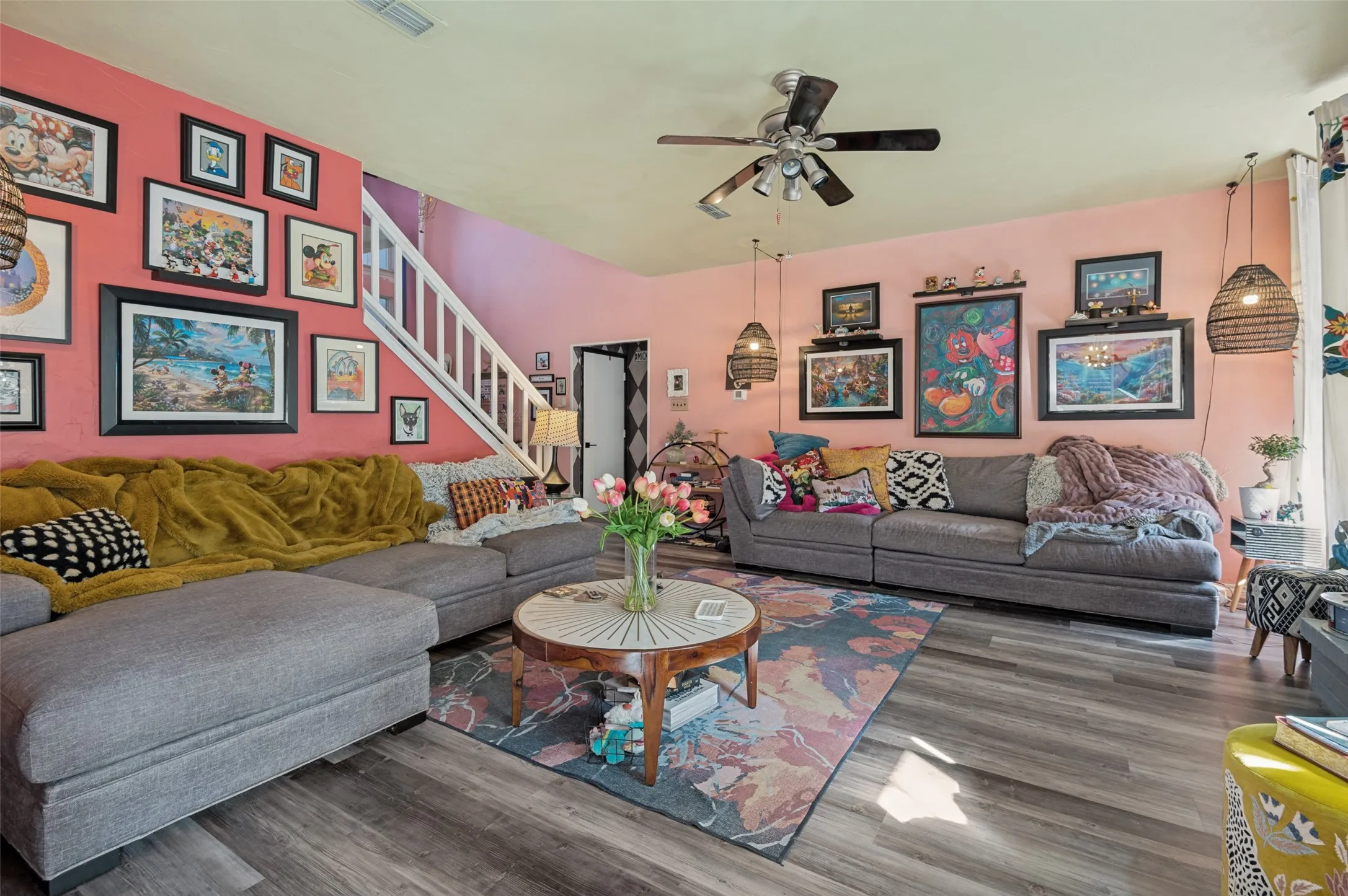 Single Family Residence For Sale in Tarrant County , 925 Rio Vista Lane, Arlington, Texas 76017, 4 Bedroom, 3 Bathroom, 2 Garage spaces, 2,348 Sqft, built in 1991, mls#21396467, Real Estate Agent in Arlington, Homes For Sale in Tarrant county, Homes For Sale in Arlington, Realtor in Arlington Texas, Real Estate Brokerage Independent Realty Texas, Luminita Cordes Realtor