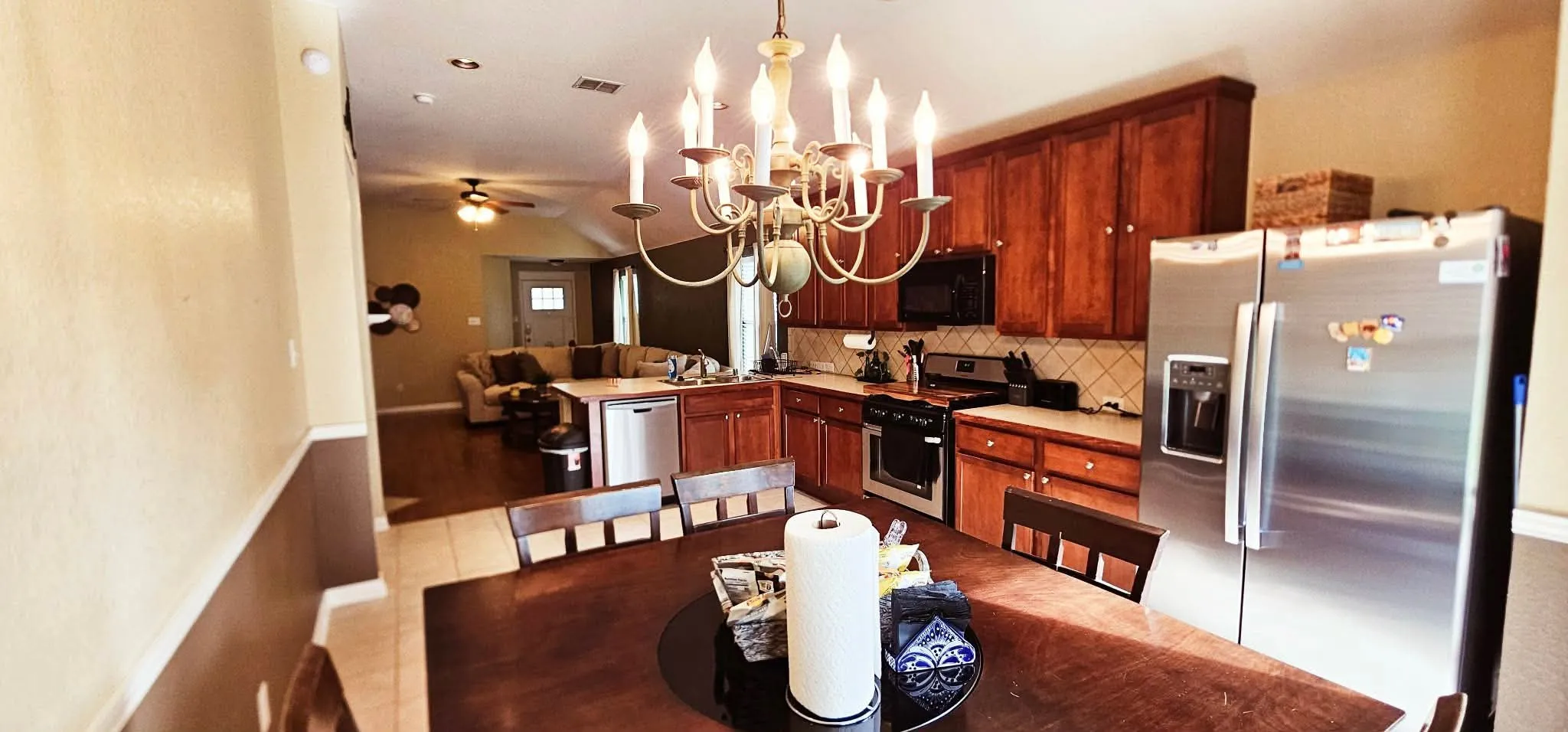 Single Family Residence For Rent in Tarrant County , 13744 Village Vista Drive, Fort Worth, Texas 76052, 3 Bedroom, 2 Bathroom, 2 Garage spaces, 1,824 Sqft, built in 2005, mls#21394496, Real Estate Agent in Fort Worth, Homes For Rent in Tarrant county, Homes For Rent in Fort Worth, Realtor in Fort Worth Texas, Real Estate Brokerage Independent Realty Texas, Luminita Cordes Realtor