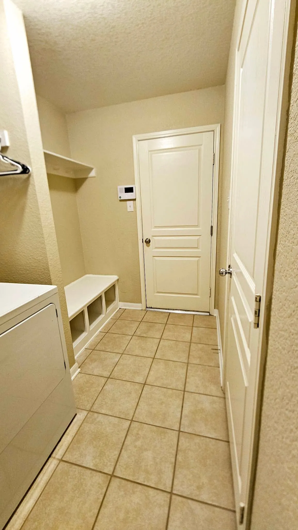 Single Family Residence For Rent in Tarrant County , 13744 Village Vista Drive, Fort Worth, Texas 76052, 3 Bedroom, 2 Bathroom, 2 Garage spaces, 1,824 Sqft, built in 2005, mls#21394496, Real Estate Agent in Fort Worth, Homes For Rent in Tarrant county, Homes For Rent in Fort Worth, Realtor in Fort Worth Texas, Real Estate Brokerage Independent Realty Texas, Luminita Cordes Realtor
