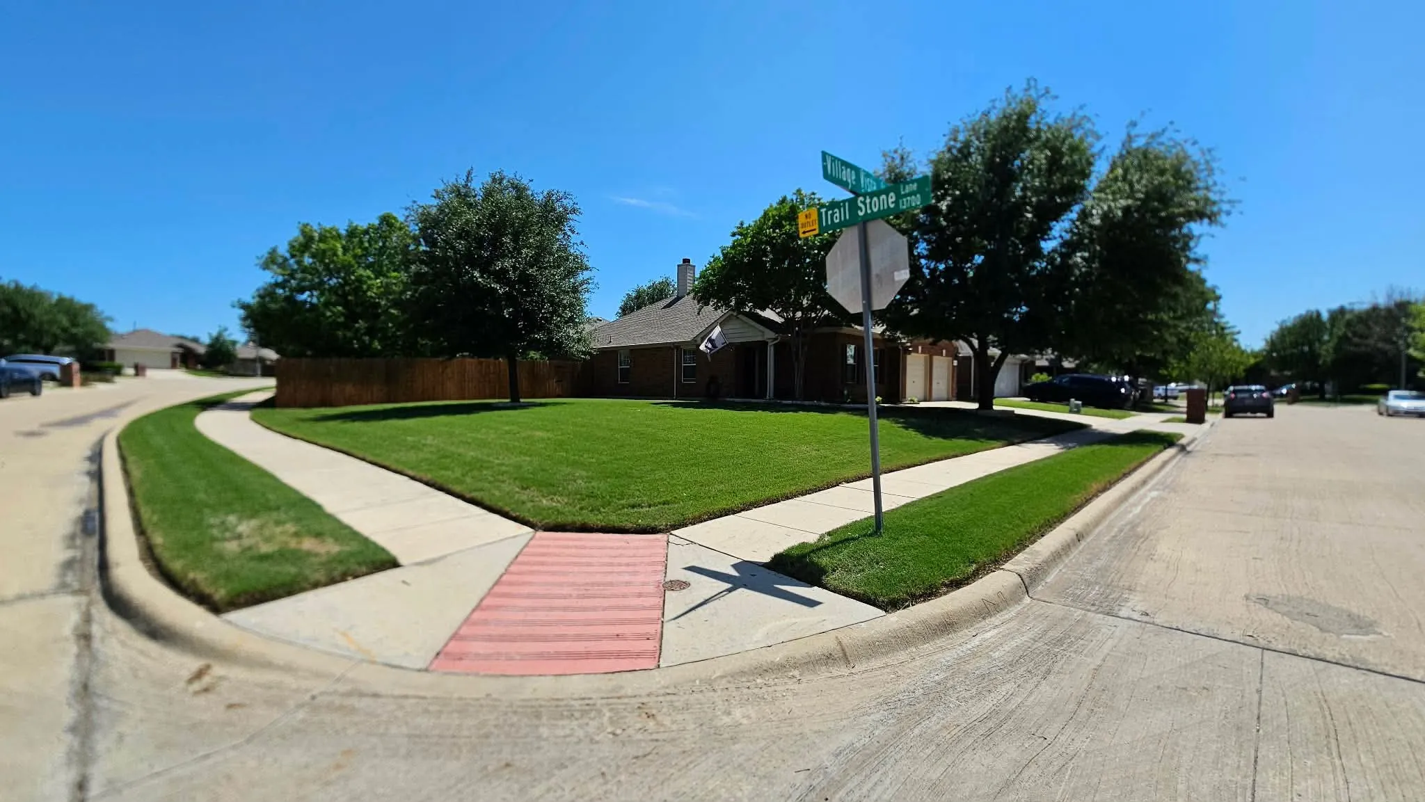 Single Family Residence For Rent in Tarrant County , 13744 Village Vista Drive, Fort Worth, Texas 76052, 3 Bedroom, 2 Bathroom, 2 Garage spaces, 1,824 Sqft, built in 2005, mls#21394496, Real Estate Agent in Fort Worth, Homes For Rent in Tarrant county, Homes For Rent in Fort Worth, Realtor in Fort Worth Texas, Real Estate Brokerage Independent Realty Texas, Luminita Cordes Realtor