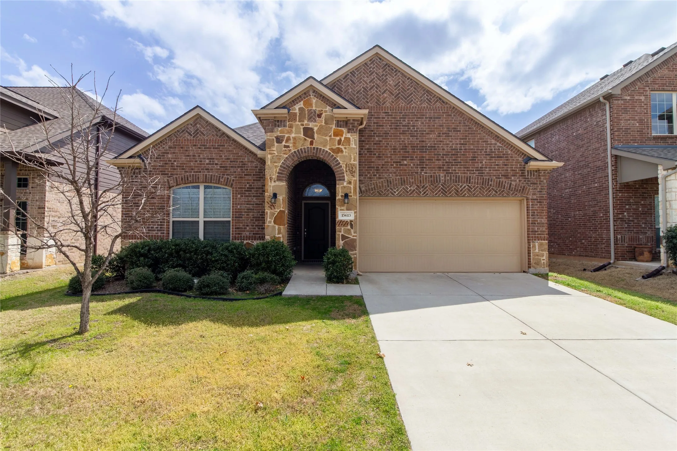 Single Family Residence For Rent in Denton County , 15613 Renshaw Way, Frisco, Texas 75036, 4 Bedroom, 2 Bathroom, 2 Garage spaces, 2,033 Sqft, built in 2017, mls#21397242, Real Estate Agent in Frisco, Homes For Rent in Denton county, Homes For Rent in Frisco, Realtor in Frisco Texas, Real Estate Brokerage Independent Realty Texas, Luminita Cordes Realtor
