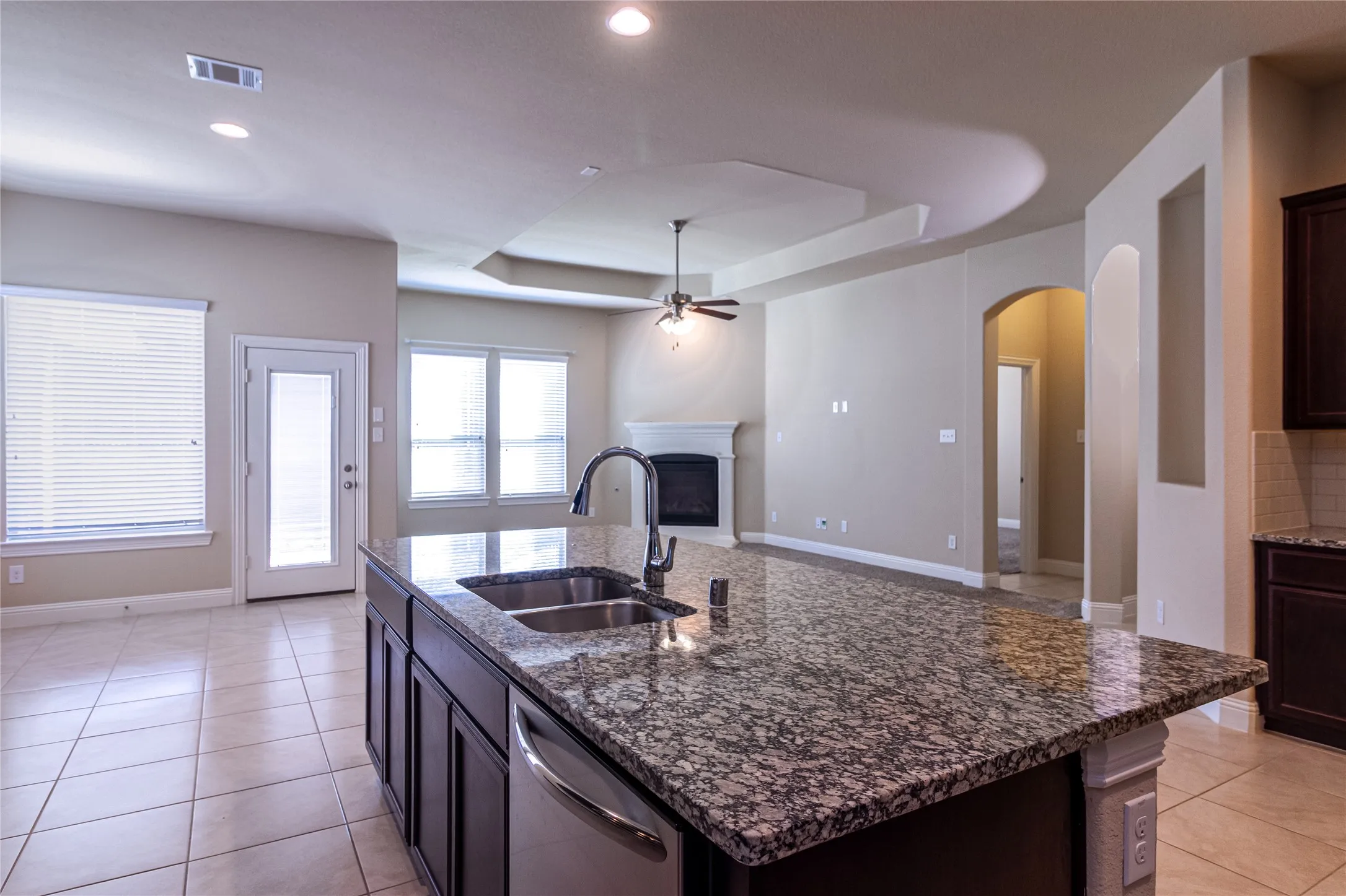 Single Family Residence For Rent in Denton County , 15613 Renshaw Way, Frisco, Texas 75036, 4 Bedroom, 2 Bathroom, 2 Garage spaces, 2,033 Sqft, built in 2017, mls#21397242, Real Estate Agent in Frisco, Homes For Rent in Denton county, Homes For Rent in Frisco, Realtor in Frisco Texas, Real Estate Brokerage Independent Realty Texas, Luminita Cordes Realtor