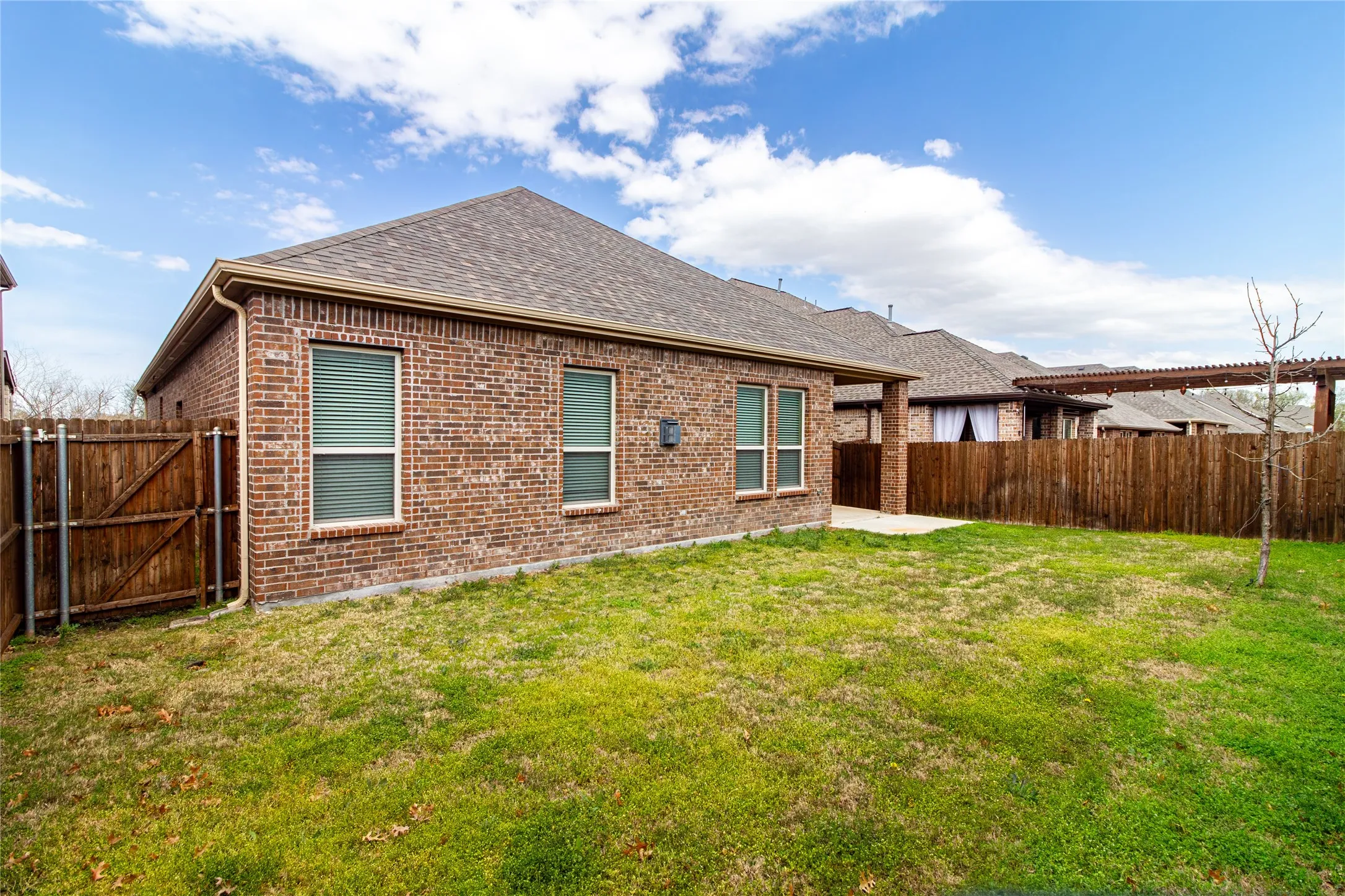 Single Family Residence For Rent in Denton County , 15613 Renshaw Way, Frisco, Texas 75036, 4 Bedroom, 2 Bathroom, 2 Garage spaces, 2,033 Sqft, built in 2017, mls#21397242, Real Estate Agent in Frisco, Homes For Rent in Denton county, Homes For Rent in Frisco, Realtor in Frisco Texas, Real Estate Brokerage Independent Realty Texas, Luminita Cordes Realtor