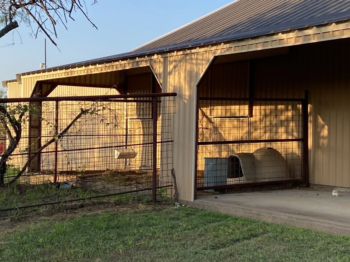 Farm For Sale in Erath County , 4536 County Road 132, Stephenville, Texas 76401, 2 Bedroom, 2 Bathroom, 2 Garage spaces, 1,056 Sqft, built in 2002, mls#21396623, Real Estate Agent in Stephenville, Homes For Sale in Erath county, Homes For Sale in Stephenville, Realtor in Stephenville Texas, Real Estate Brokerage Independent Realty Texas, Luminita Cordes Realtor