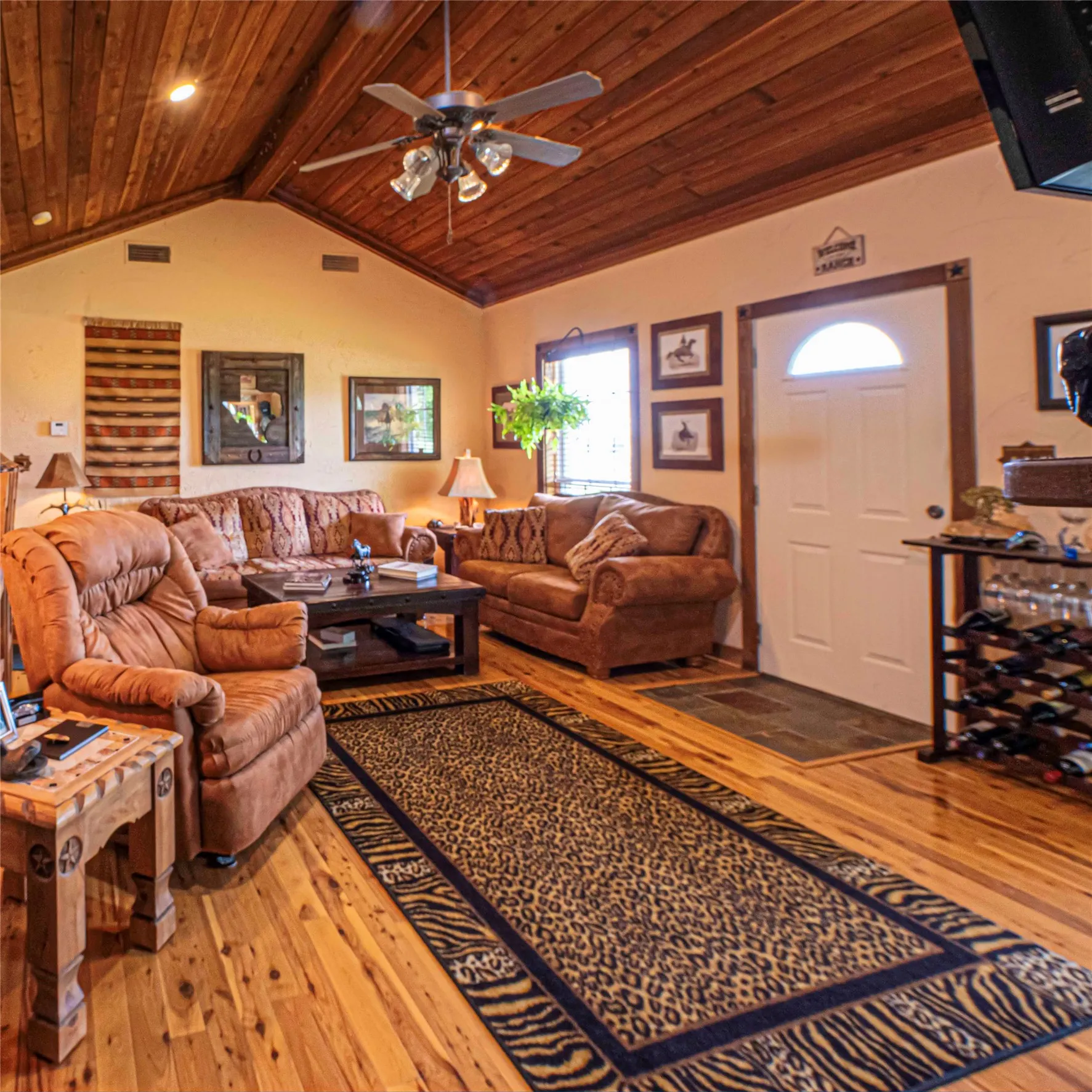 Farm For Sale in Erath County , 4536 County Road 132, Stephenville, Texas 76401, 2 Bedroom, 2 Bathroom, 2 Garage spaces, 1,056 Sqft, built in 2002, mls#21396623, Real Estate Agent in Stephenville, Homes For Sale in Erath county, Homes For Sale in Stephenville, Realtor in Stephenville Texas, Real Estate Brokerage Independent Realty Texas, Luminita Cordes Realtor