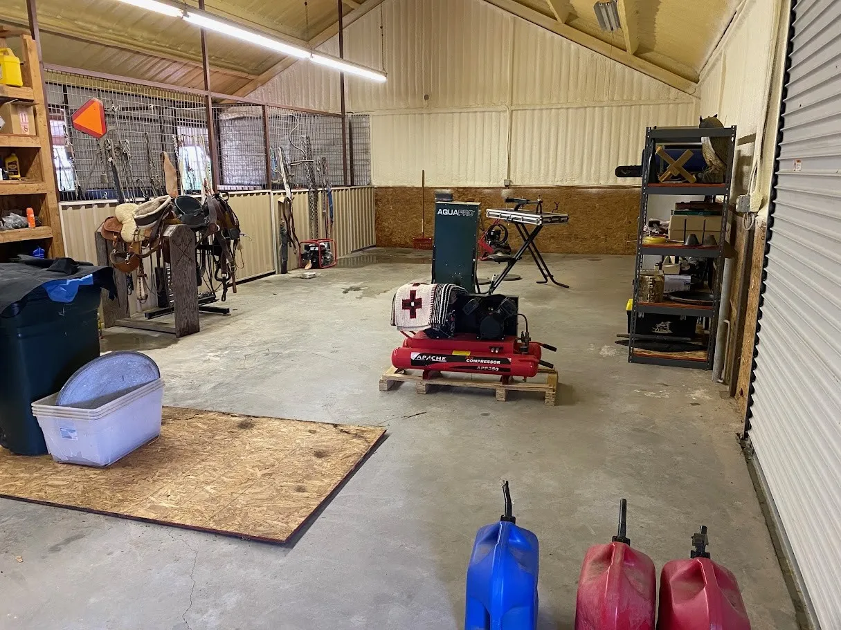 Farm For Sale in Erath County , 4536 County Road 132, Stephenville, Texas 76401, 2 Bedroom, 2 Bathroom, 2 Garage spaces, 1,056 Sqft, built in 2002, mls#21396623, Real Estate Agent in Stephenville, Homes For Sale in Erath county, Homes For Sale in Stephenville, Realtor in Stephenville Texas, Real Estate Brokerage Independent Realty Texas, Luminita Cordes Realtor