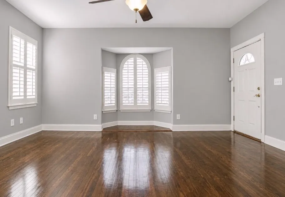 Single Family Residence For Rent in Dallas County , 5818 Richmond Avenue, Dallas, Texas 75206, 4 Bedroom, 2 Bathroom, 2 Garage spaces, 1,606 Sqft, built in 1926, mls#21393384, Real Estate Agent in Dallas, Homes For Rent in Dallas county, Homes For Rent in Dallas, Realtor in Dallas Texas, Real Estate Brokerage Independent Realty Texas, Luminita Cordes Realtor