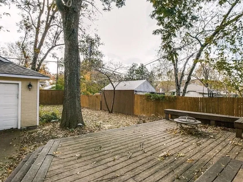 Single Family Residence For Rent in Dallas County , 5818 Richmond Avenue, Dallas, Texas 75206, 4 Bedroom, 2 Bathroom, 2 Garage spaces, 1,606 Sqft, built in 1926, mls#21393384, Real Estate Agent in Dallas, Homes For Rent in Dallas county, Homes For Rent in Dallas, Realtor in Dallas Texas, Real Estate Brokerage Independent Realty Texas, Luminita Cordes Realtor