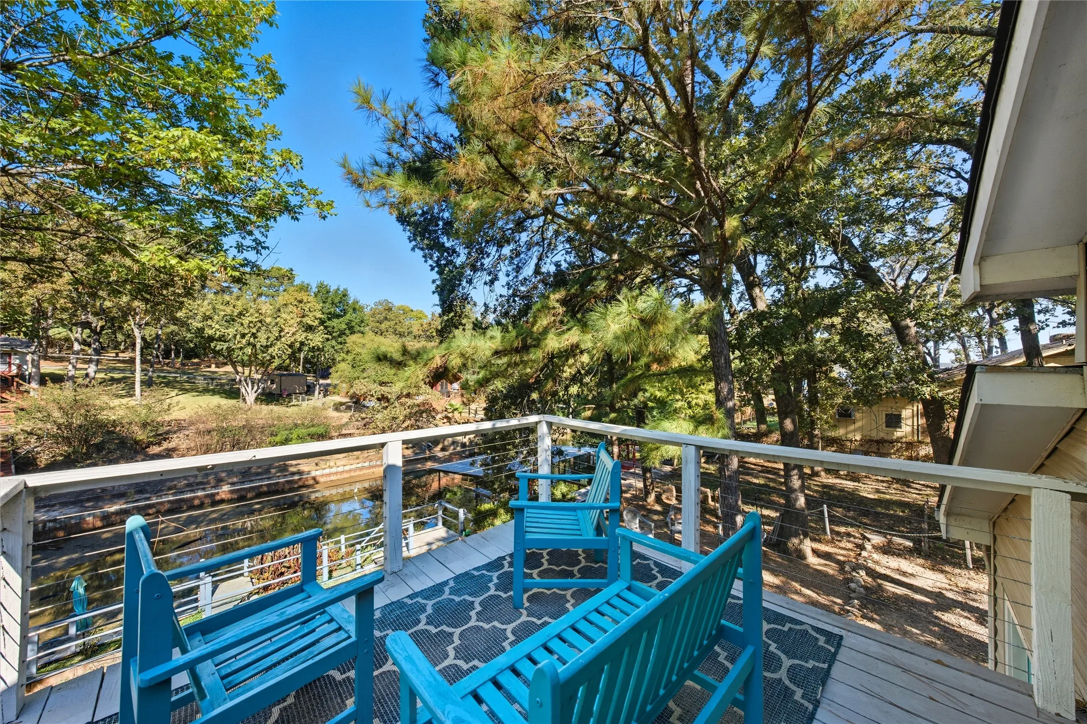 Single Family Residence For Sale in Henderson County , 517 Shore Line Drive, Tool, Texas 75143, 3 Bedroom, 2 Bathroom, Garage spaces, 1,329 Sqft, built in 1997, mls#21397061, Real Estate Agent in Tool, Homes For Sale in Henderson county, Homes For Sale in Tool, Realtor in Tool Texas, Real Estate Brokerage Independent Realty Texas, Luminita Cordes Realtor