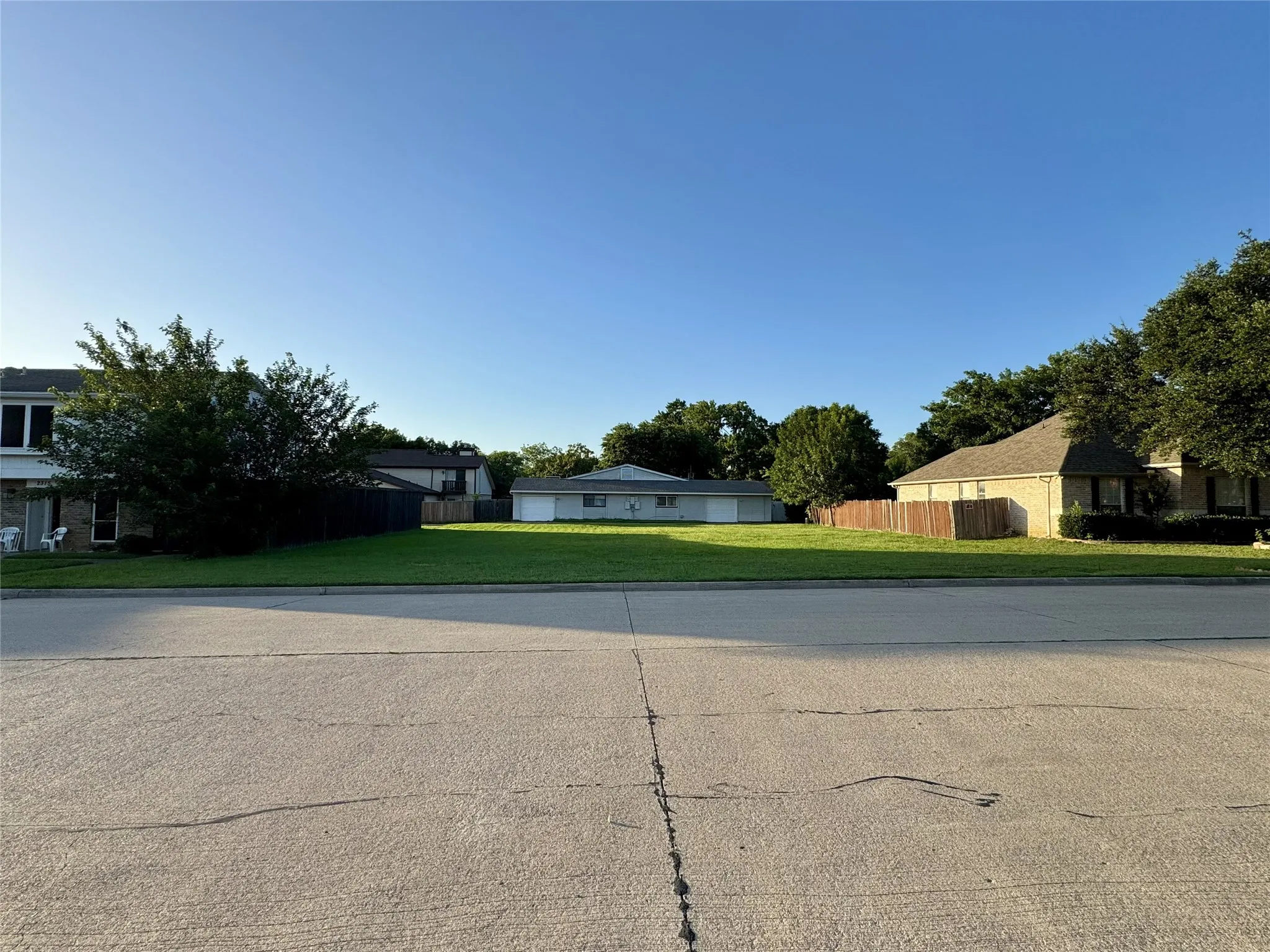 Unimproved Land For Sale in Tarrant County , 2303 Cales Drive, Arlington, Texas 76013, 0, 0, Garage spaces, 0 Sqft, built in 0, mls#21387200, Real Estate Agent in Arlington, Homes For Sale in Tarrant county, Homes For Sale in Arlington, Realtor in Arlington Texas, Real Estate Brokerage Independent Realty Texas, Luminita Cordes Realtor