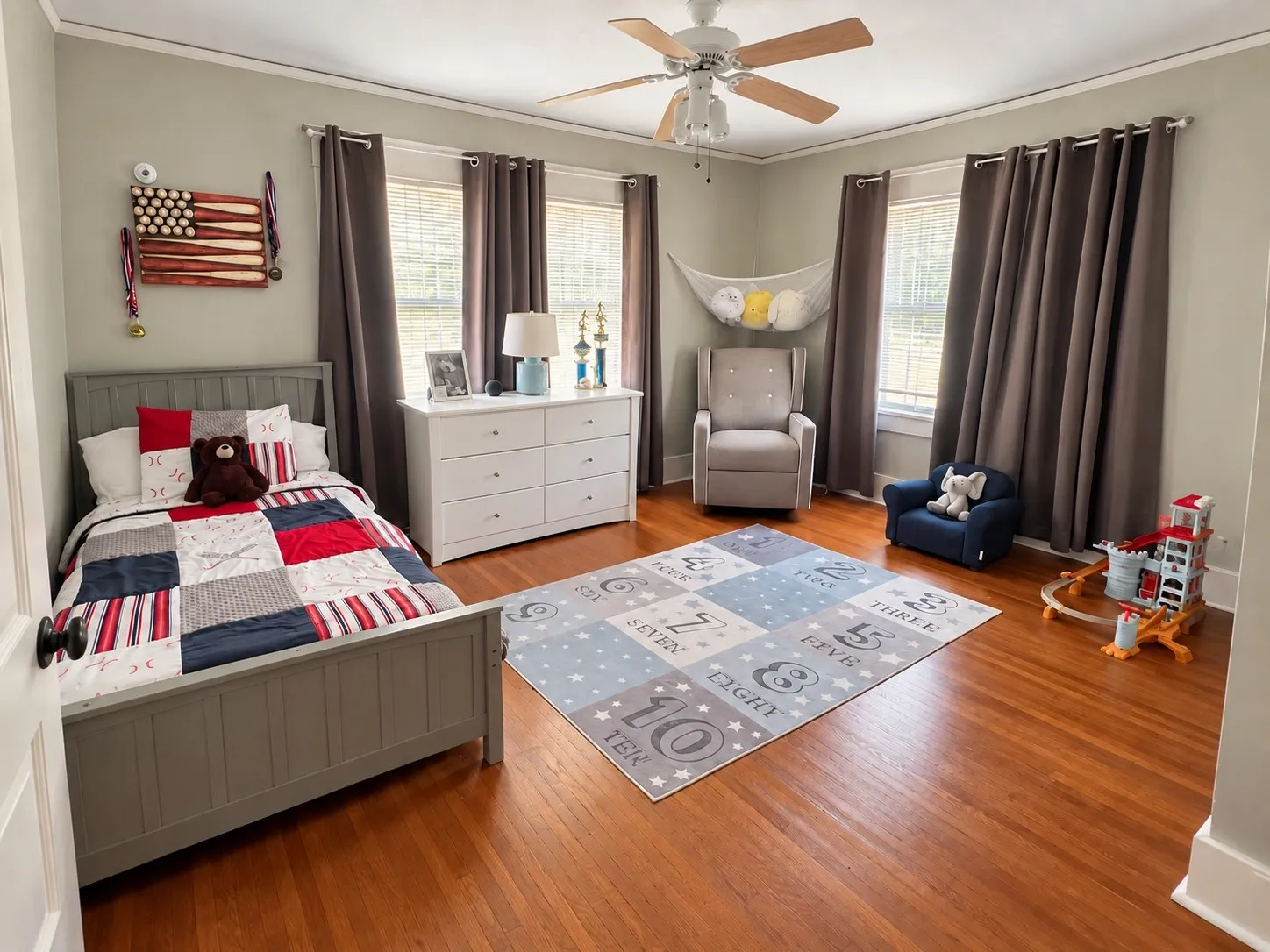 Single Family Residence For Sale in Tarrant County , 2221 Park Place Avenue, Fort Worth, Texas 76110, 4 Bedroom, 2 Bathroom, Garage spaces, 2,530 Sqft, built in 1928, mls#21397248, Real Estate Agent in Fort Worth, Homes For Sale in Tarrant county, Homes For Sale in Fort Worth, Realtor in Fort Worth Texas, Real Estate Brokerage Independent Realty Texas, Luminita Cordes Realtor