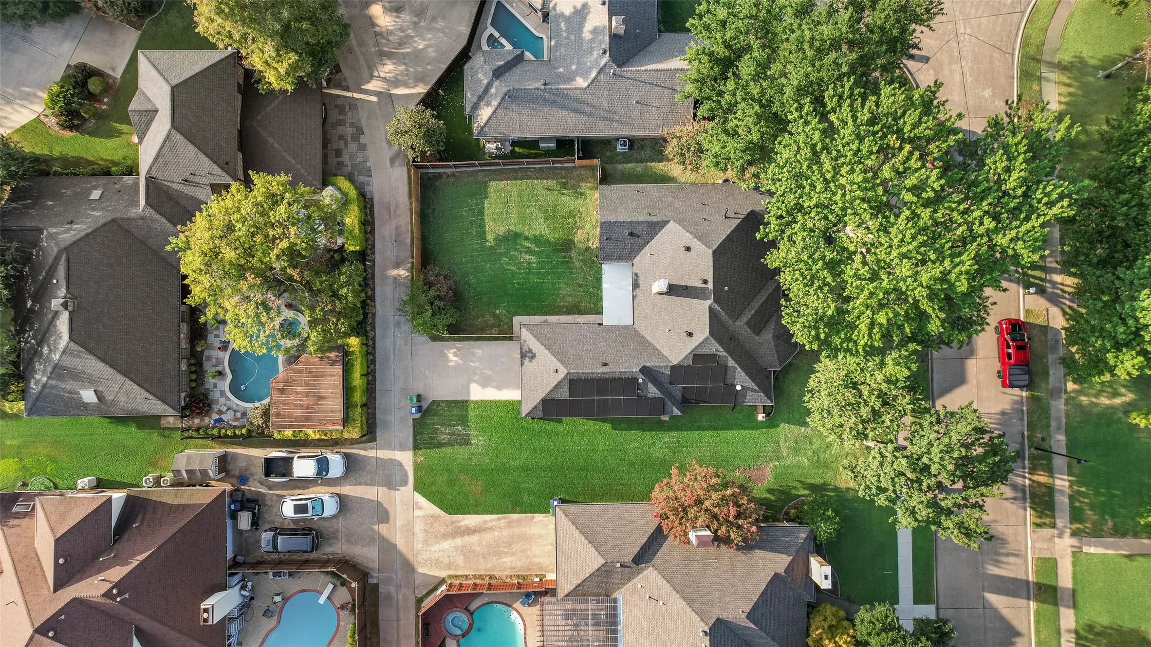 Single Family Residence For Sale in Dallas County , 6313 Chelsea Way, Garland, Texas 75044, 3 Bedroom, 3 Bathroom, 2 Garage spaces, 2,499 Sqft, built in 1985, mls#21397004, Real Estate Agent in Garland, Homes For Sale in Dallas county, Homes For Sale in Garland, Realtor in Garland Texas, Real Estate Brokerage Independent Realty Texas, Luminita Cordes Realtor