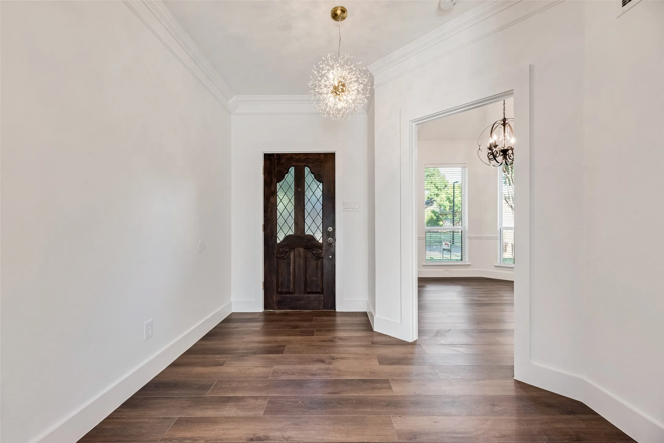 Single Family Residence For Sale in Dallas County , 6313 Chelsea Way, Garland, Texas 75044, 3 Bedroom, 3 Bathroom, 2 Garage spaces, 2,499 Sqft, built in 1985, mls#21397004, Real Estate Agent in Garland, Homes For Sale in Dallas county, Homes For Sale in Garland, Realtor in Garland Texas, Real Estate Brokerage Independent Realty Texas, Luminita Cordes Realtor