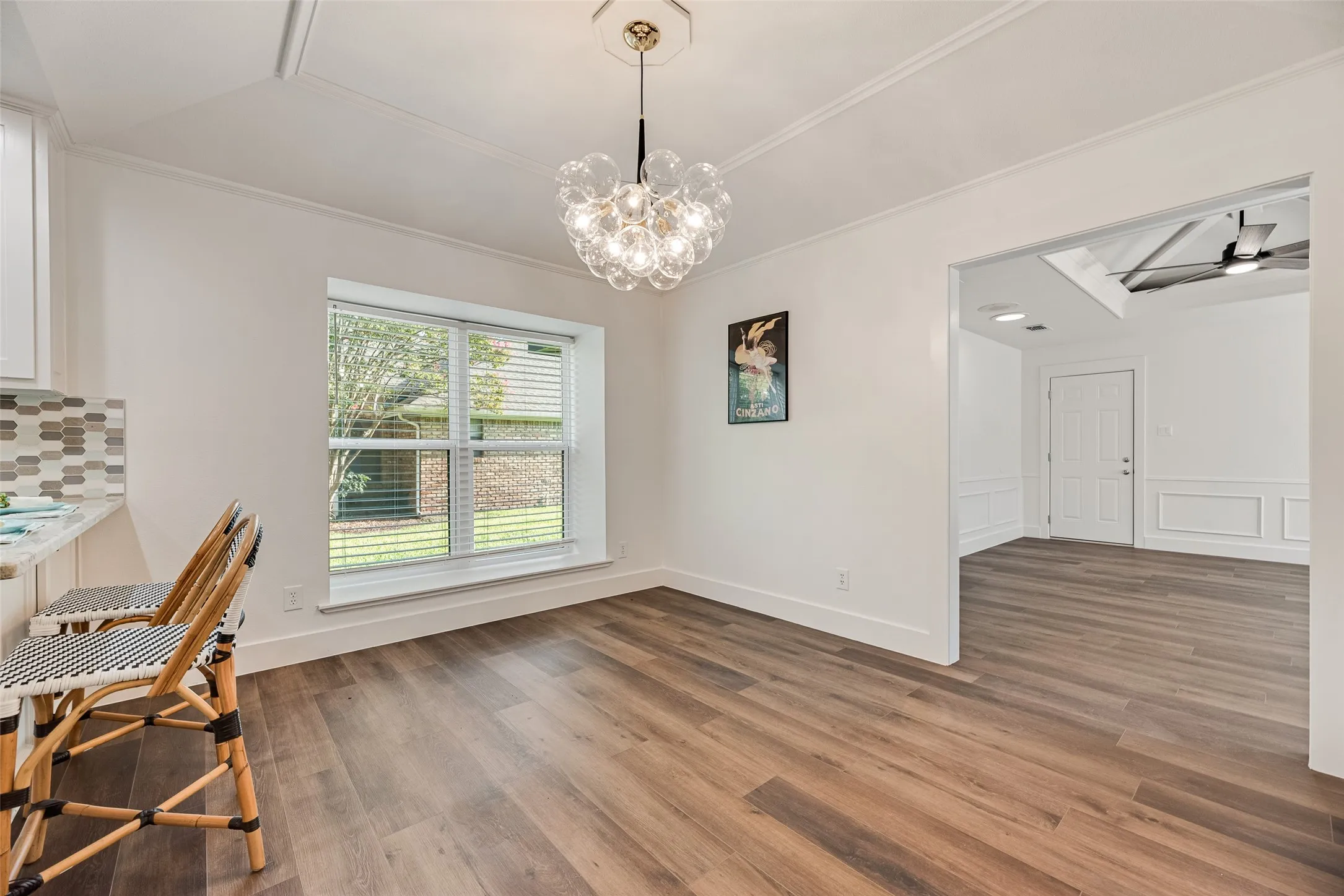 Single Family Residence For Sale in Dallas County , 6313 Chelsea Way, Garland, Texas 75044, 3 Bedroom, 3 Bathroom, 2 Garage spaces, 2,499 Sqft, built in 1985, mls#21397004, Real Estate Agent in Garland, Homes For Sale in Dallas county, Homes For Sale in Garland, Realtor in Garland Texas, Real Estate Brokerage Independent Realty Texas, Luminita Cordes Realtor