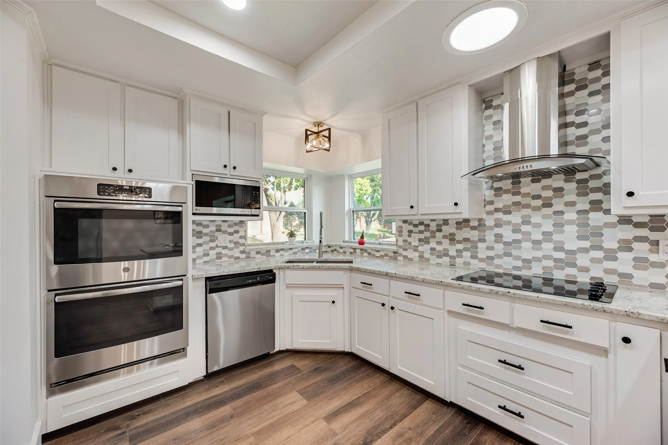 Single Family Residence For Sale in Dallas County , 6313 Chelsea Way, Garland, Texas 75044, 3 Bedroom, 3 Bathroom, 2 Garage spaces, 2,499 Sqft, built in 1985, mls#21397004, Real Estate Agent in Garland, Homes For Sale in Dallas county, Homes For Sale in Garland, Realtor in Garland Texas, Real Estate Brokerage Independent Realty Texas, Luminita Cordes Realtor