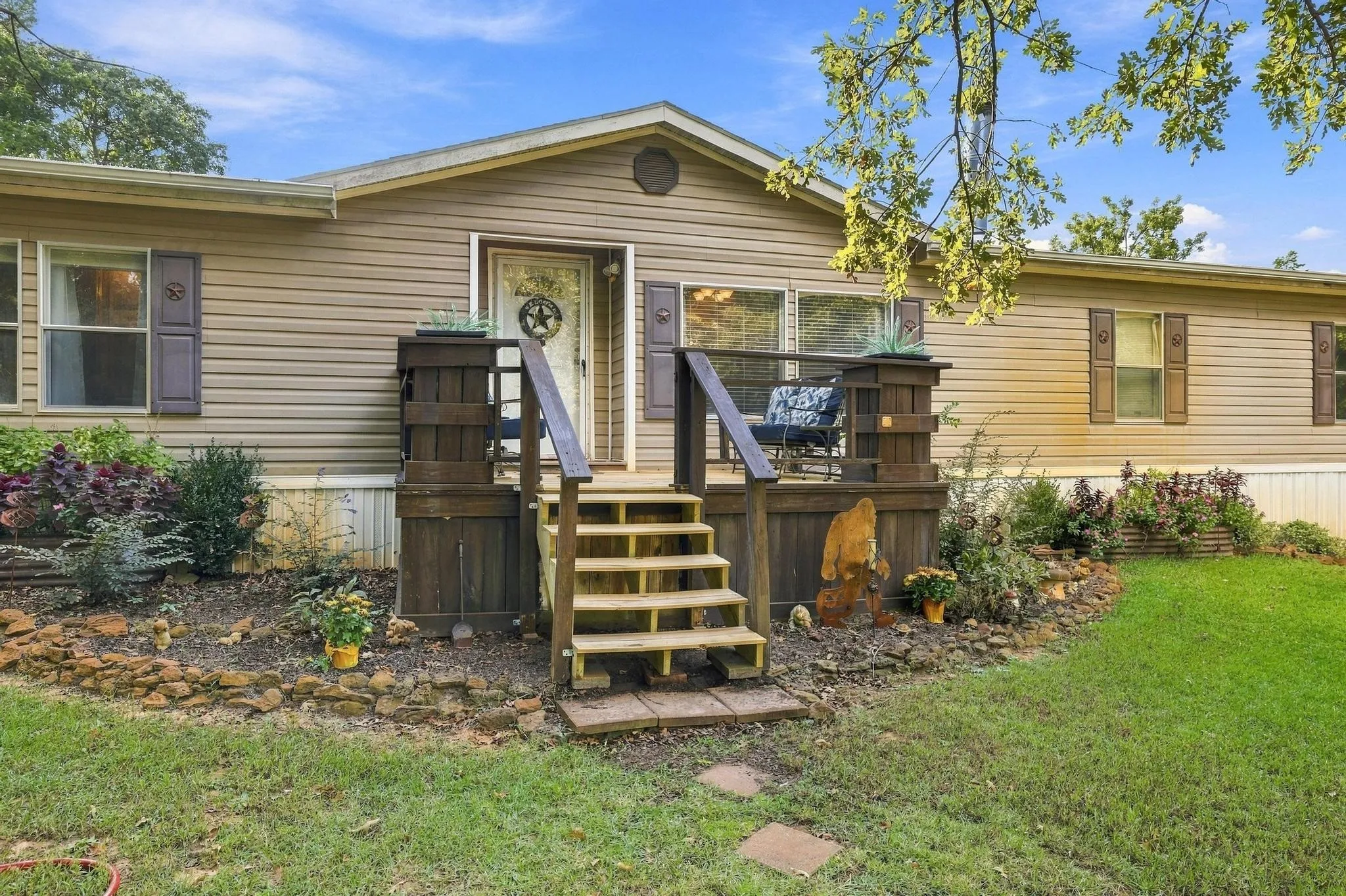Manufactured Home For Sale in Grayson County , 455 Frys Lane 515, Pottsboro, Texas 75076, 3 Bedroom, 2 Bathroom, Garage spaces, 2,820 Sqft, built in 2010, mls#21397235, Real Estate Agent in Pottsboro, Homes For Sale in Grayson county, Homes For Sale in Pottsboro, Realtor in Pottsboro Texas, Real Estate Brokerage Independent Realty Texas, Luminita Cordes Realtor