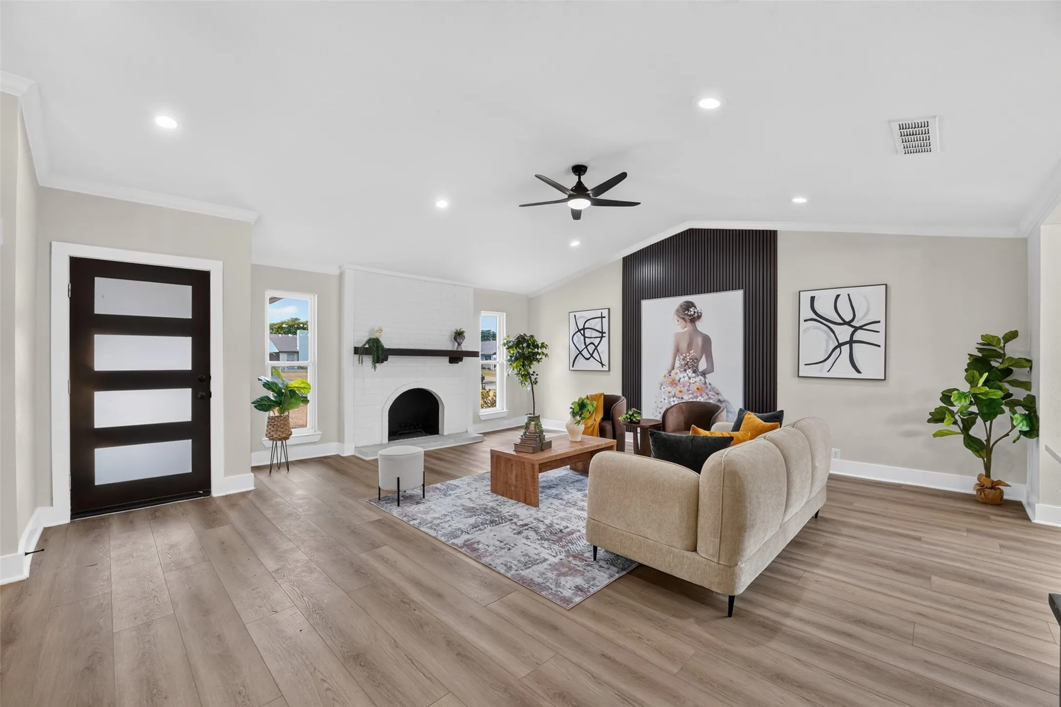 Single Family Residence For Sale in Dallas County , 1713 Baylor Drive, Richardson, Texas 75081, 3 Bedroom, 2 Bathroom, 2 Garage spaces, 1,924 Sqft, built in 1972, mls#21397266, Real Estate Agent in Richardson, Homes For Sale in Dallas county, Homes For Sale in Richardson, Realtor in Richardson Texas, Real Estate Brokerage Independent Realty Texas, Luminita Cordes Realtor