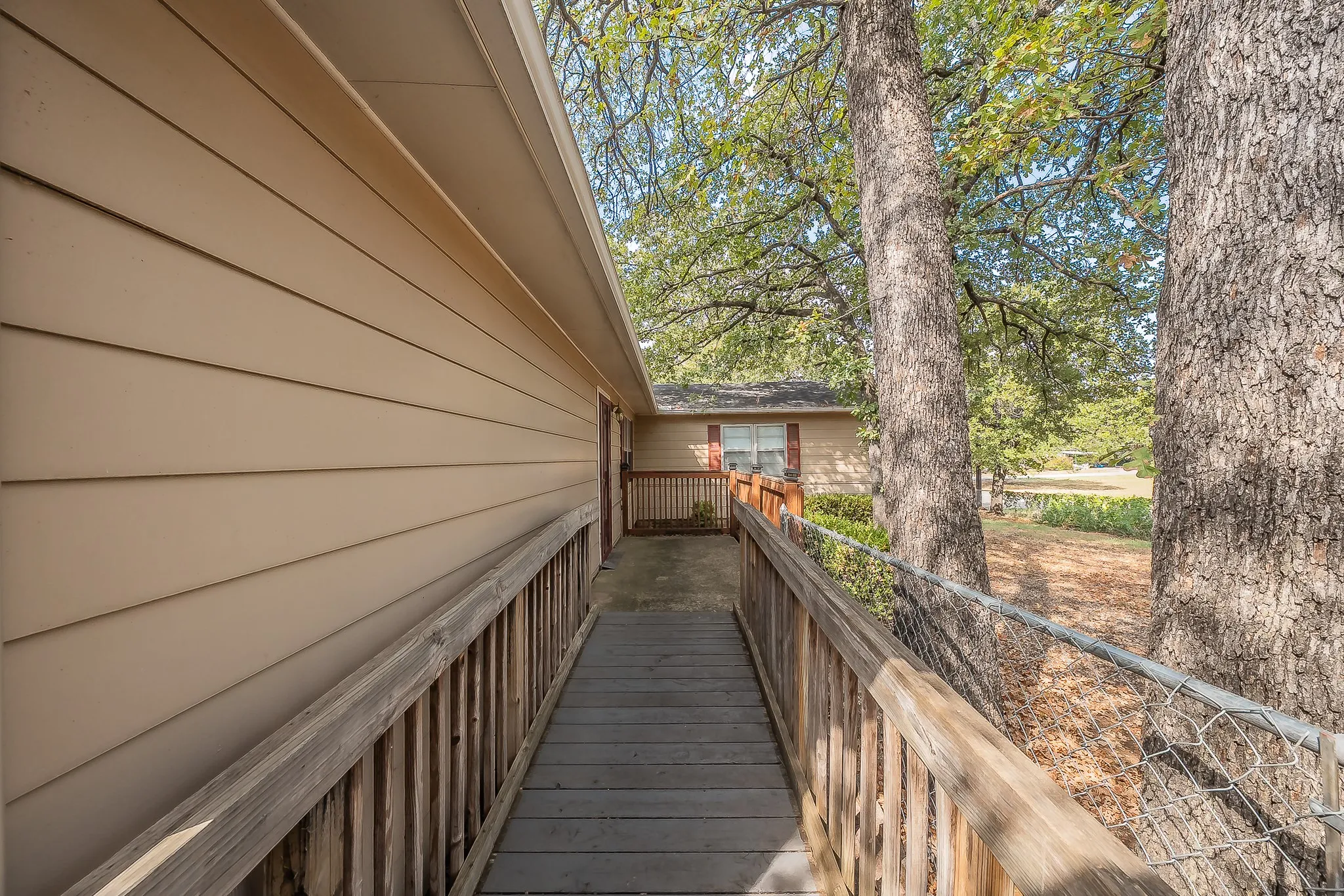 Single Family Residence For Sale in Tarrant County , 1812 Highland Drive E, Keller, Texas 76262, 2 Bedroom, 2 Bathroom, Garage spaces, 1,734 Sqft, built in 1972, mls#21396242, Real Estate Agent in Keller, Homes For Sale in Tarrant county, Homes For Sale in Keller, Realtor in Keller Texas, Real Estate Brokerage Independent Realty Texas, Luminita Cordes Realtor