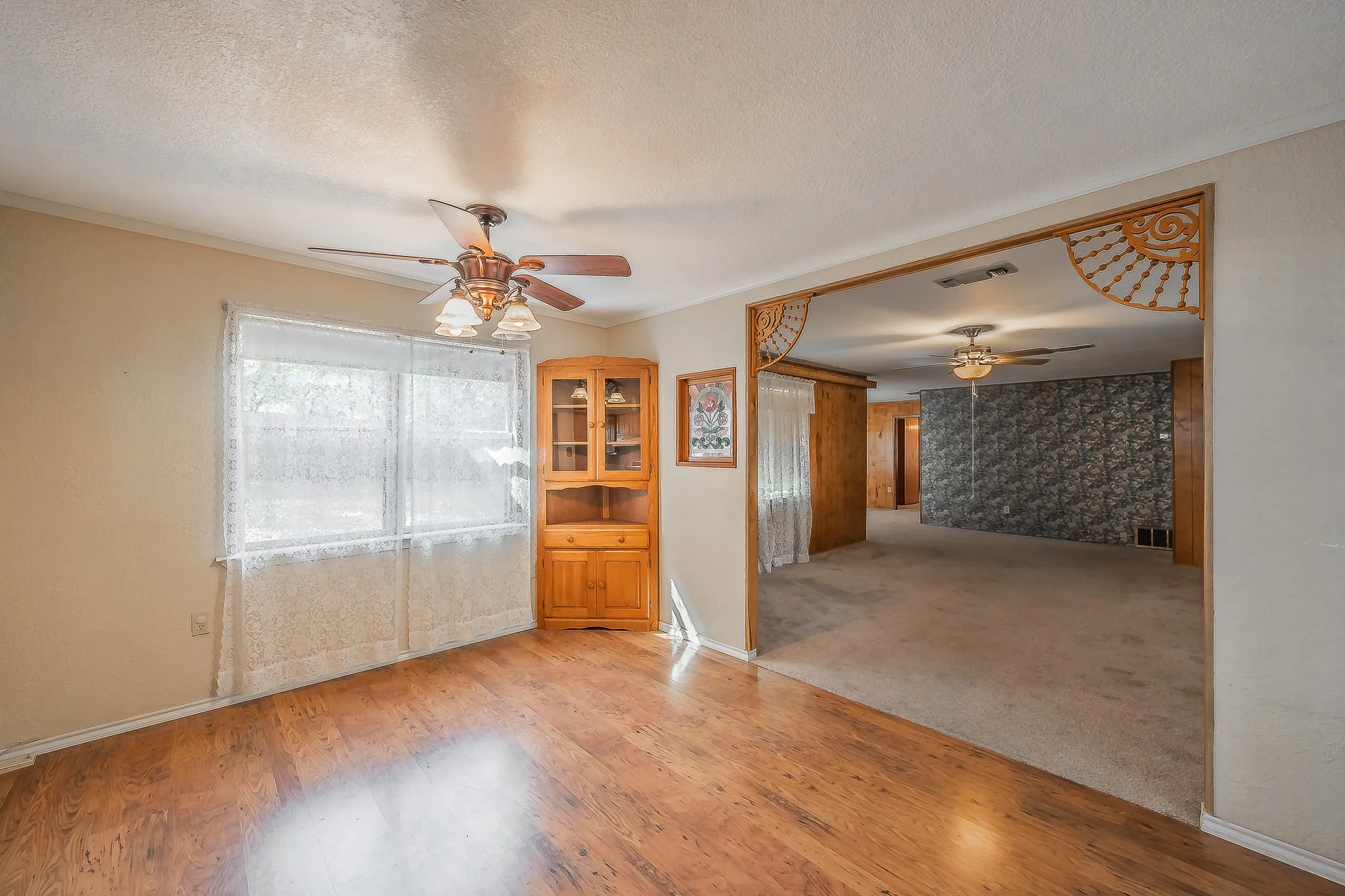 Single Family Residence For Sale in Tarrant County , 1812 Highland Drive E, Keller, Texas 76262, 2 Bedroom, 2 Bathroom, Garage spaces, 1,734 Sqft, built in 1972, mls#21396242, Real Estate Agent in Keller, Homes For Sale in Tarrant county, Homes For Sale in Keller, Realtor in Keller Texas, Real Estate Brokerage Independent Realty Texas, Luminita Cordes Realtor