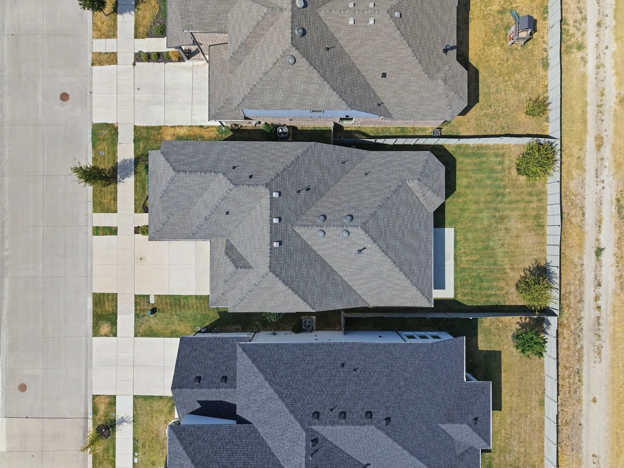 Single Family Residence For Sale in Denton County , 1238 20th Street, Northlake, Texas 76226, 4 Bedroom, 3 Bathroom, 2 Garage spaces, 2,923 Sqft, built in 2021, mls#21391231, Real Estate Agent in Northlake, Homes For Sale in Denton county, Homes For Sale in Northlake, Realtor in Northlake Texas, Real Estate Brokerage Independent Realty Texas, Luminita Cordes Realtor