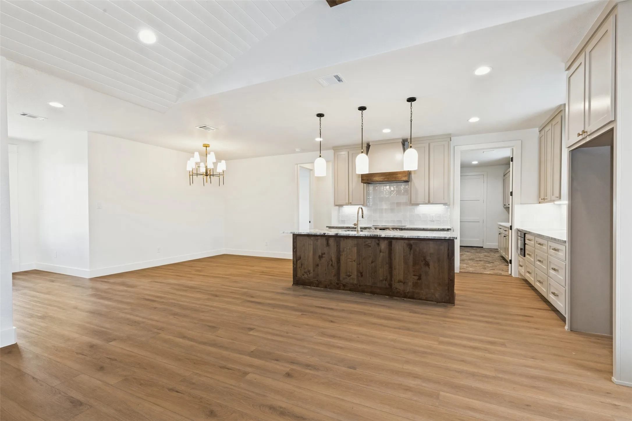Single Family Residence For Sale in Wise County , 2485 Cottondale Road, Springtown, Texas 76082, 4 Bedroom, 3 Bathroom, 2 Garage spaces, 2,042 Sqft, built in 2026, mls#21397271, Real Estate Agent in Springtown, Homes For Sale in Wise county, Homes For Sale in Springtown, Realtor in Springtown Texas, Real Estate Brokerage Independent Realty Texas, Luminita Cordes Realtor