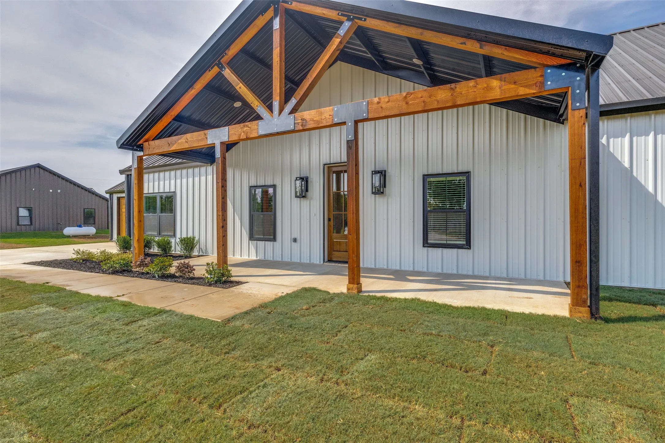 Single Family Residence For Sale in Wise County , 2485 Cottondale Road, Springtown, Texas 76082, 4 Bedroom, 3 Bathroom, 2 Garage spaces, 2,042 Sqft, built in 2026, mls#21397271, Real Estate Agent in Springtown, Homes For Sale in Wise county, Homes For Sale in Springtown, Realtor in Springtown Texas, Real Estate Brokerage Independent Realty Texas, Luminita Cordes Realtor