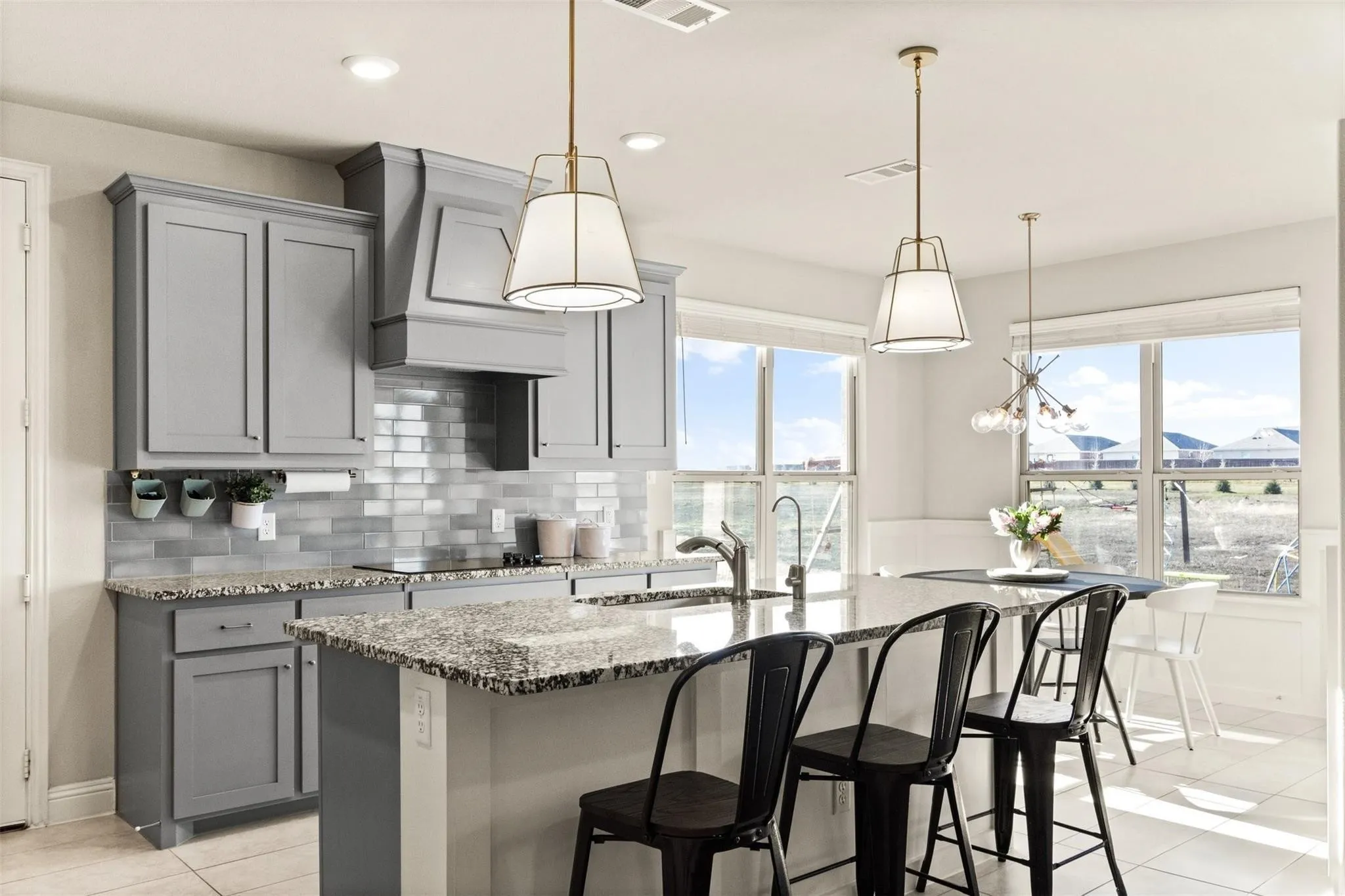 Single Family Residence For Rent