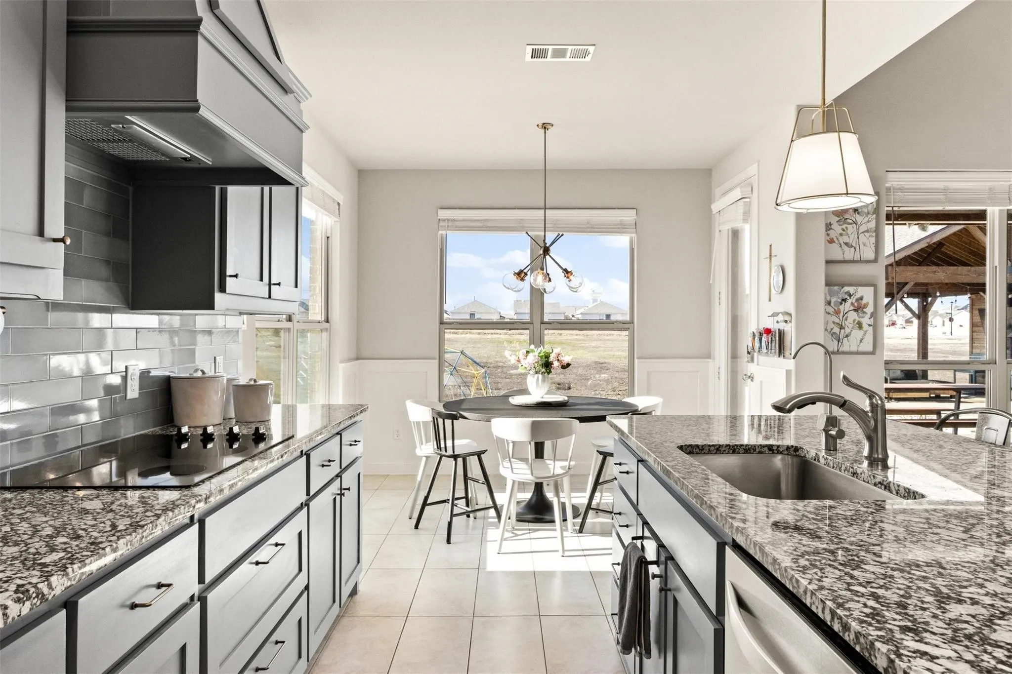Single Family Residence For Rent in Kaufman County , 1133 Barrix Drive, Forney, Texas 75126, 5 Bedroom, 3 Bathroom, 3 Garage spaces, 2,950 Sqft, built in 2020, mls#21397189, Real Estate Agent in Forney, Homes For Rent in Kaufman county, Homes For Rent in Forney, Realtor in Forney Texas, Real Estate Brokerage Independent Realty Texas, Luminita Cordes Realtor
