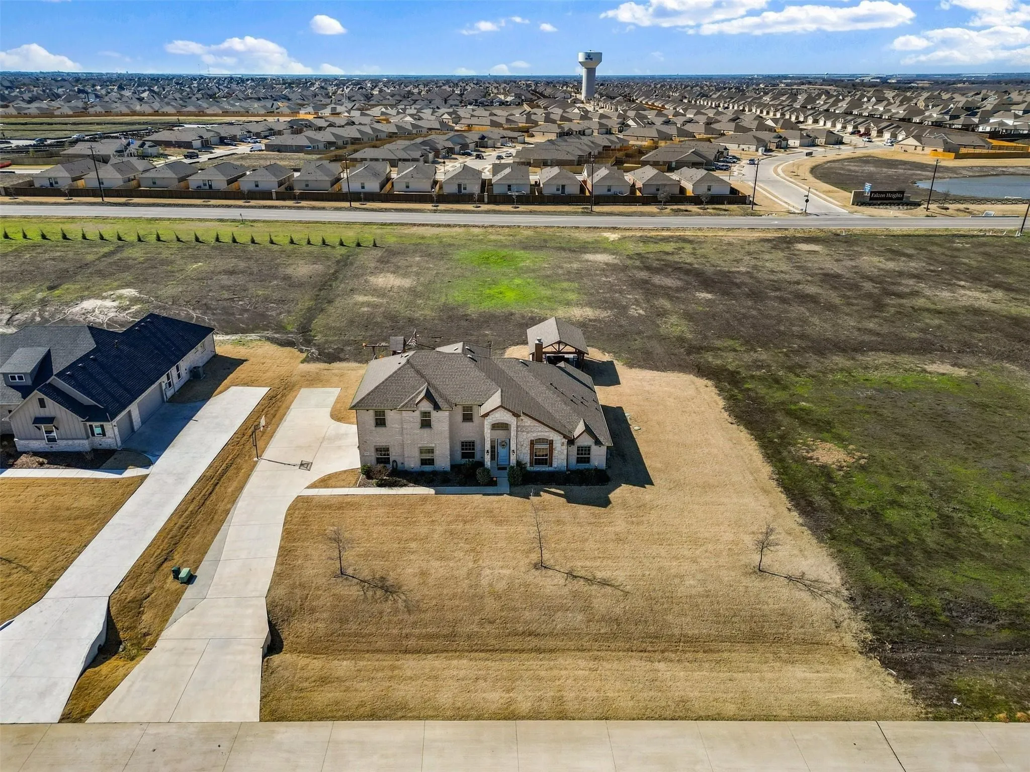 Single Family Residence For Rent in Kaufman County , 1133 Barrix Drive, Forney, Texas 75126, 5 Bedroom, 3 Bathroom, 3 Garage spaces, 2,950 Sqft, built in 2020, mls#21397189, Real Estate Agent in Forney, Homes For Rent in Kaufman county, Homes For Rent in Forney, Realtor in Forney Texas, Real Estate Brokerage Independent Realty Texas, Luminita Cordes Realtor