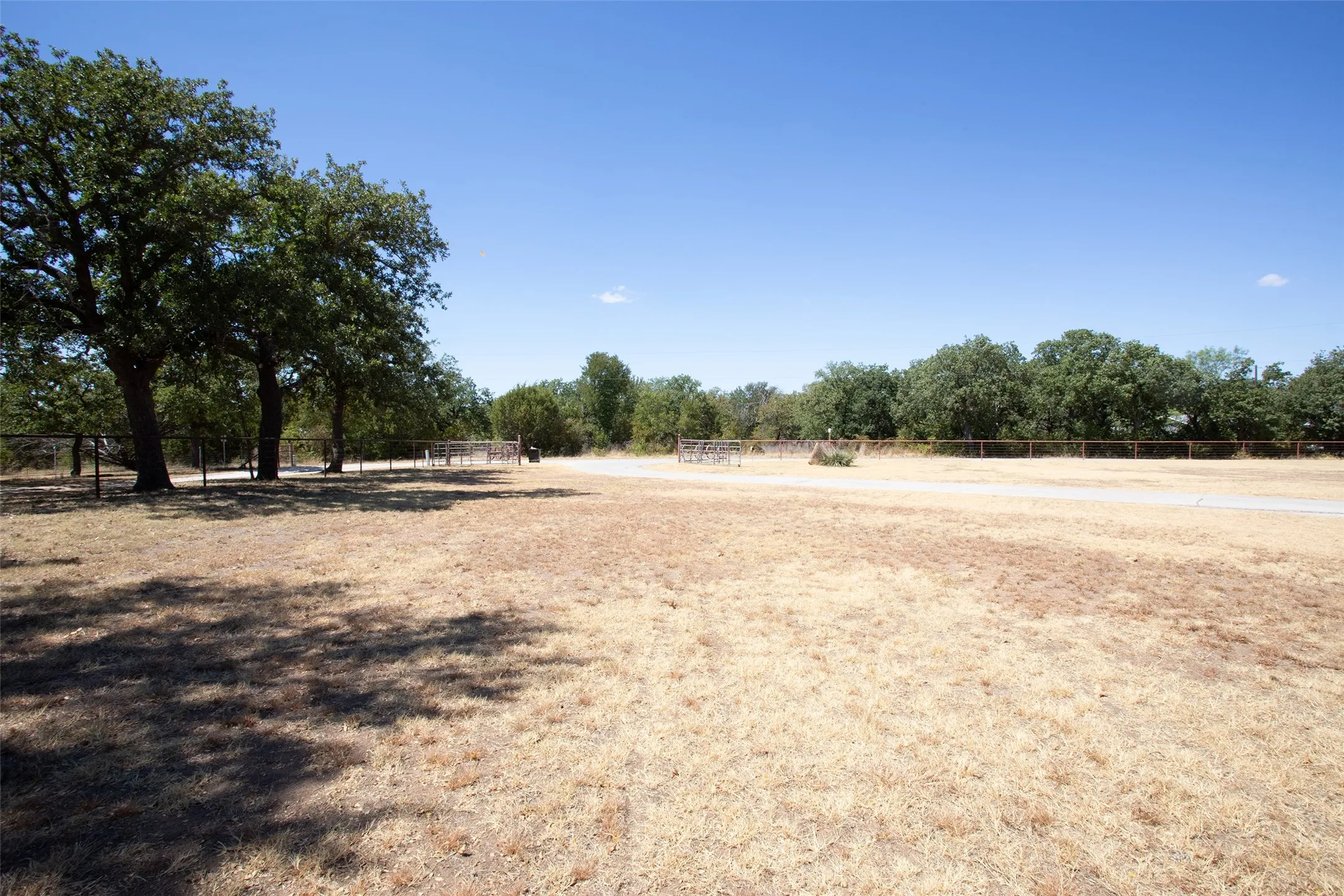 Single Family Residence For Sale in Young County , 481 Lower Tonk Valley Road, Graham, Texas 76450, 3 Bedroom, 2 Bathroom, Garage spaces, 1,783 Sqft, built in 1980, mls#21397269, Real Estate Agent in Graham, Homes For Sale in Young county, Homes For Sale in Graham, Realtor in Graham Texas, Real Estate Brokerage Independent Realty Texas, Luminita Cordes Realtor