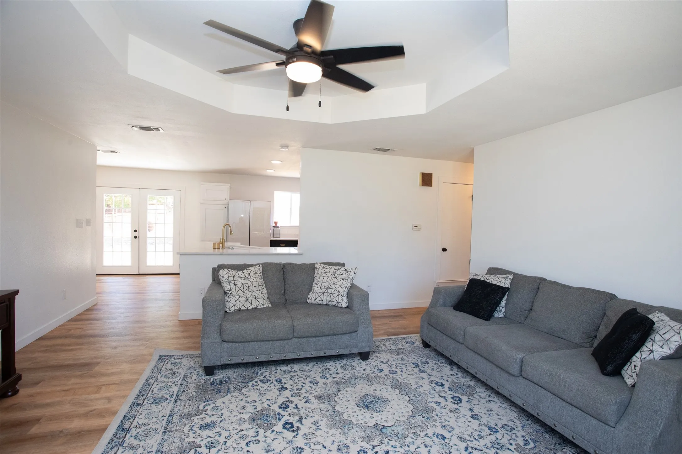 Single Family Residence For Sale in Young County , 481 Lower Tonk Valley Road, Graham, Texas 76450, 3 Bedroom, 2 Bathroom, Garage spaces, 1,783 Sqft, built in 1980, mls#21397269, Real Estate Agent in Graham, Homes For Sale in Young county, Homes For Sale in Graham, Realtor in Graham Texas, Real Estate Brokerage Independent Realty Texas, Luminita Cordes Realtor