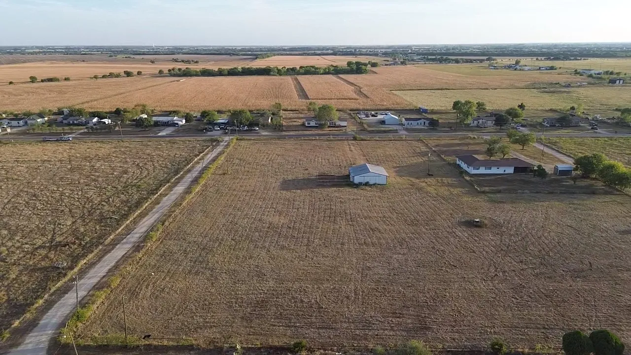 Unimproved Land For Sale in Ellis County , TBD L2 Farrar, Waxahachie, Texas 75165, 0, 0, Garage spaces, 0 Sqft, built in 0, mls#21397284, Real Estate Agent in Waxahachie, Homes For Sale in Ellis county, Homes For Sale in Waxahachie, Realtor in Waxahachie Texas, Real Estate Brokerage Independent Realty Texas, Luminita Cordes Realtor