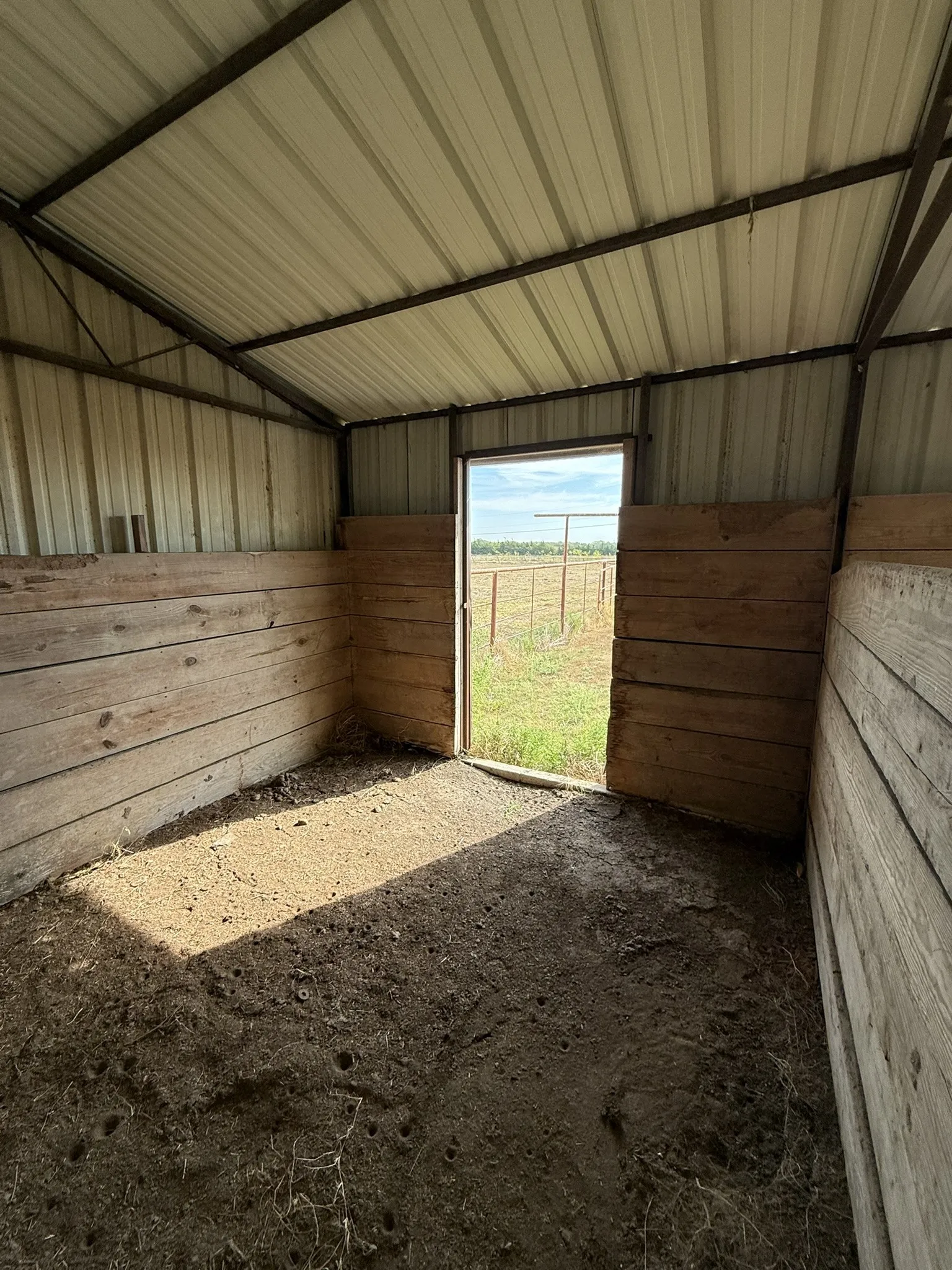 Unimproved Land For Sale in Ellis County , TBD L2 Farrar, Waxahachie, Texas 75165, 0, 0, Garage spaces, 0 Sqft, built in 0, mls#21397284, Real Estate Agent in Waxahachie, Homes For Sale in Ellis county, Homes For Sale in Waxahachie, Realtor in Waxahachie Texas, Real Estate Brokerage Independent Realty Texas, Luminita Cordes Realtor