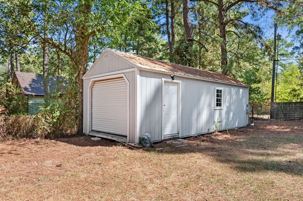 Single Family Residence For Sale in Wood County , 475 County Road 2119, Quitman, Texas 75783, 3 Bedroom, 3 Bathroom, Garage spaces, 1,859 Sqft, built in 1985, mls#21397291, Real Estate Agent in Quitman, Homes For Sale in Wood county, Homes For Sale in Quitman, Realtor in Quitman Texas, Real Estate Brokerage Independent Realty Texas, Luminita Cordes Realtor