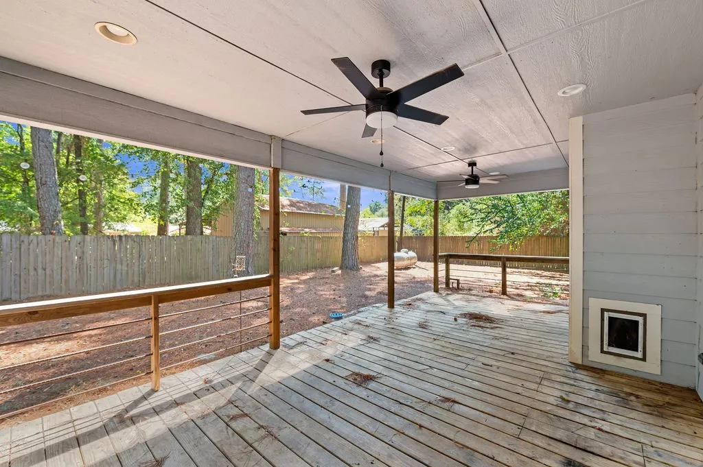 Single Family Residence For Sale in Wood County , 475 County Road 2119, Quitman, Texas 75783, 3 Bedroom, 3 Bathroom, Garage spaces, 1,859 Sqft, built in 1985, mls#21397291, Real Estate Agent in Quitman, Homes For Sale in Wood county, Homes For Sale in Quitman, Realtor in Quitman Texas, Real Estate Brokerage Independent Realty Texas, Luminita Cordes Realtor